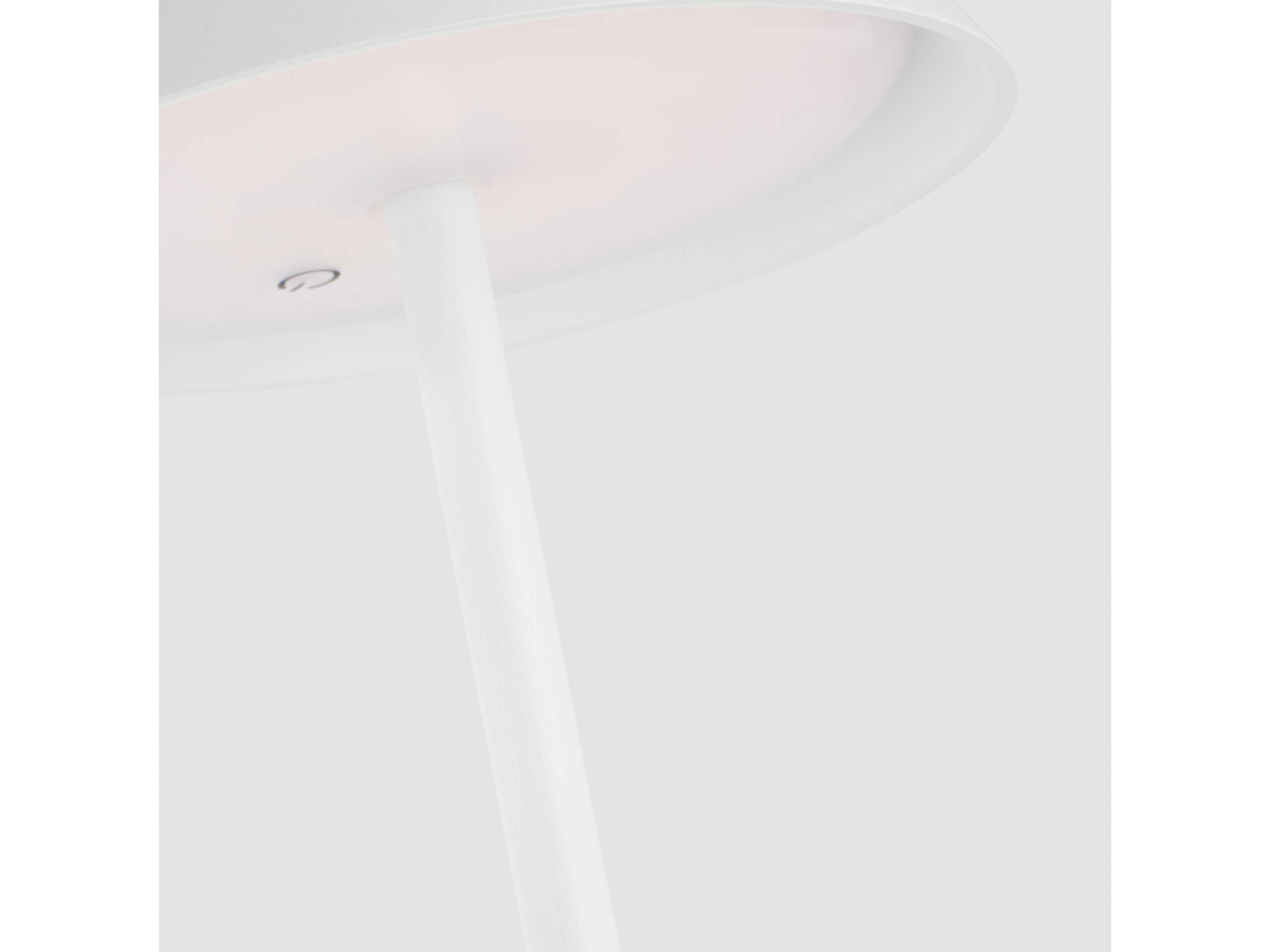 Visual Comfort Modern Tepa 1-Light Outdoor Lamp