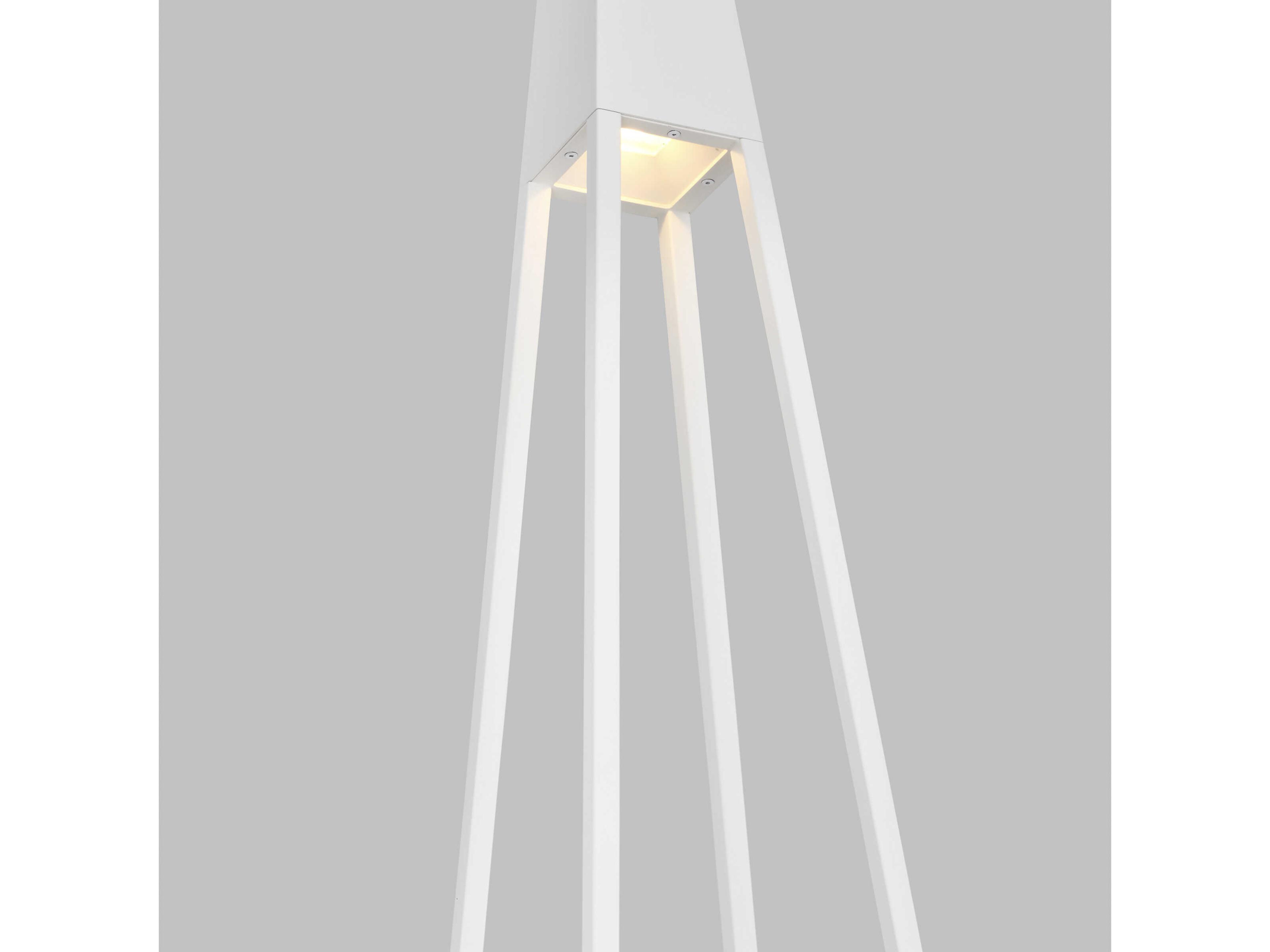 Visual Comfort Modern Apex 1-Light Outdoor Lamp