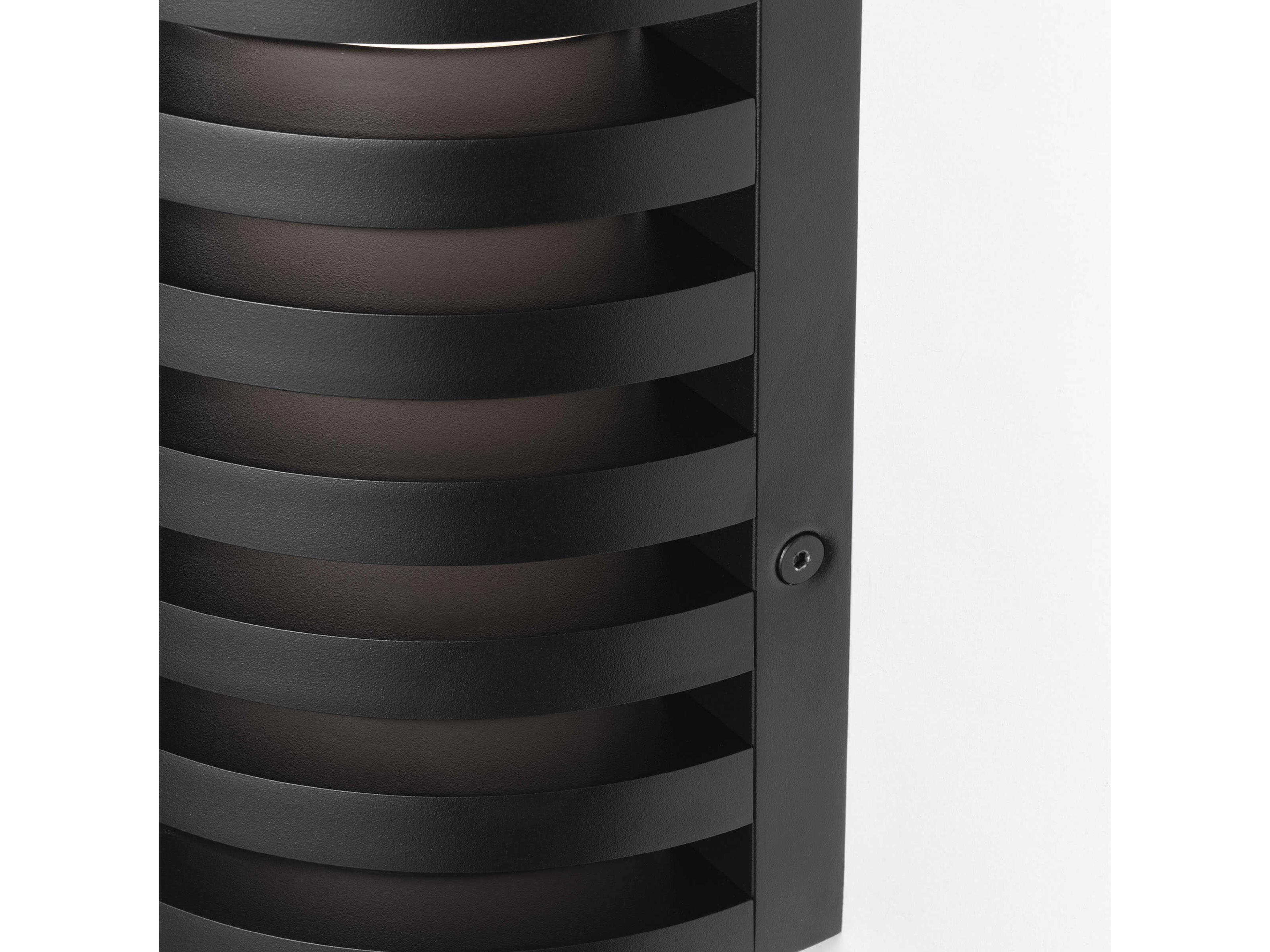 Visual Comfort Modern Quoddy 1-Light Outdoor Wall Light