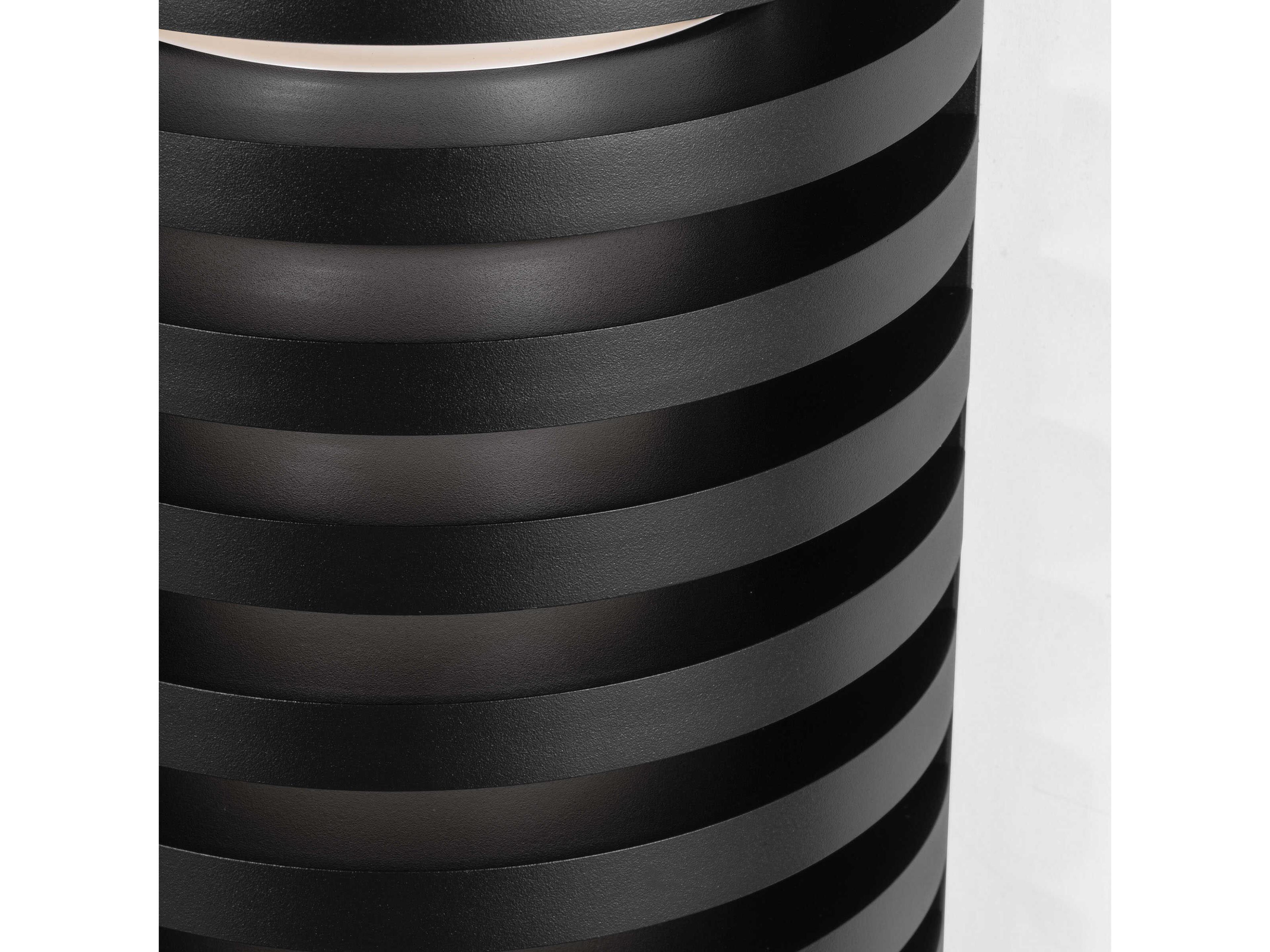 Visual Comfort Modern Quoddy 1-Light Outdoor Wall Light