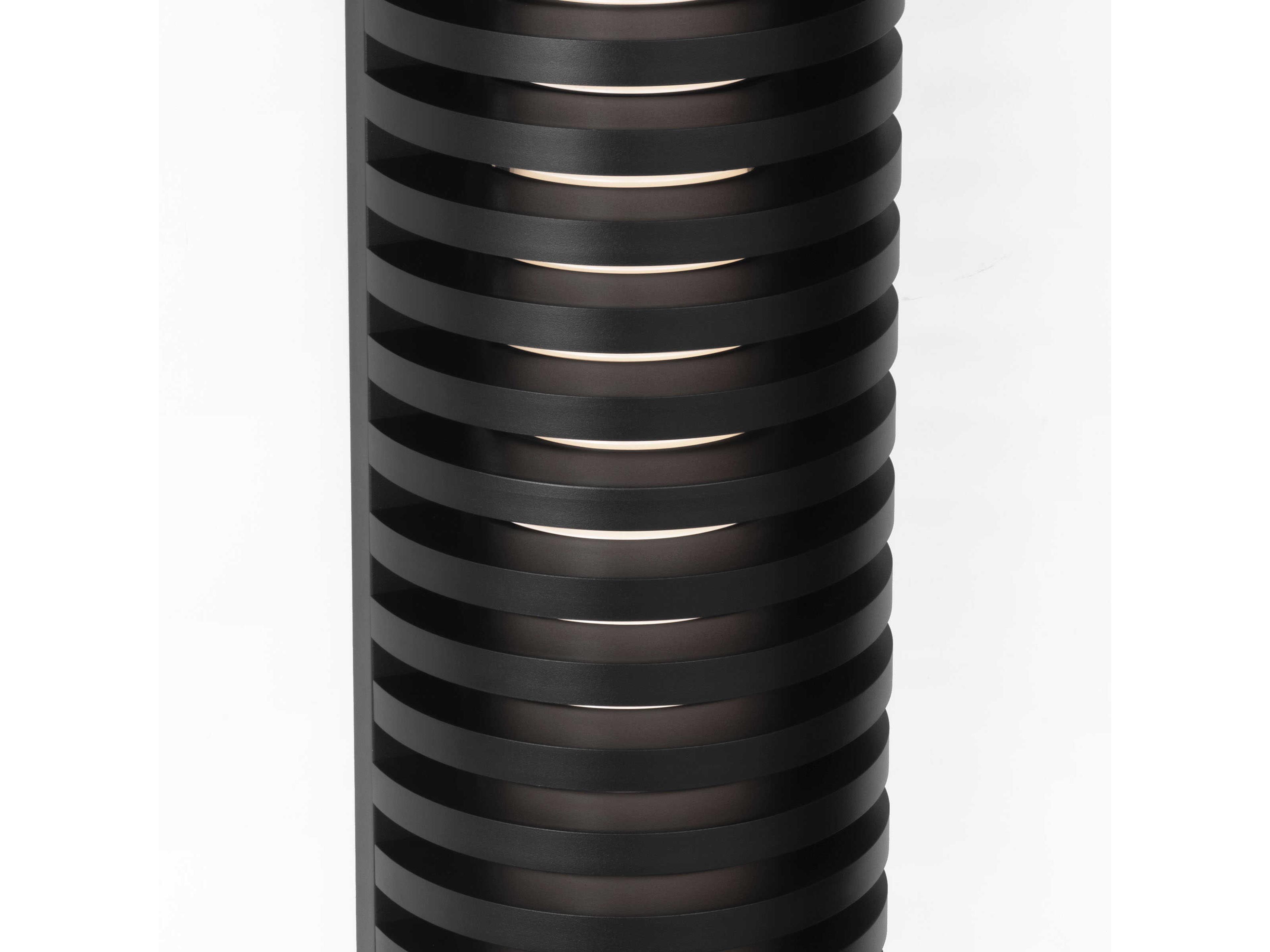 Visual Comfort Modern Quoddy 1-Light Outdoor Wall Light