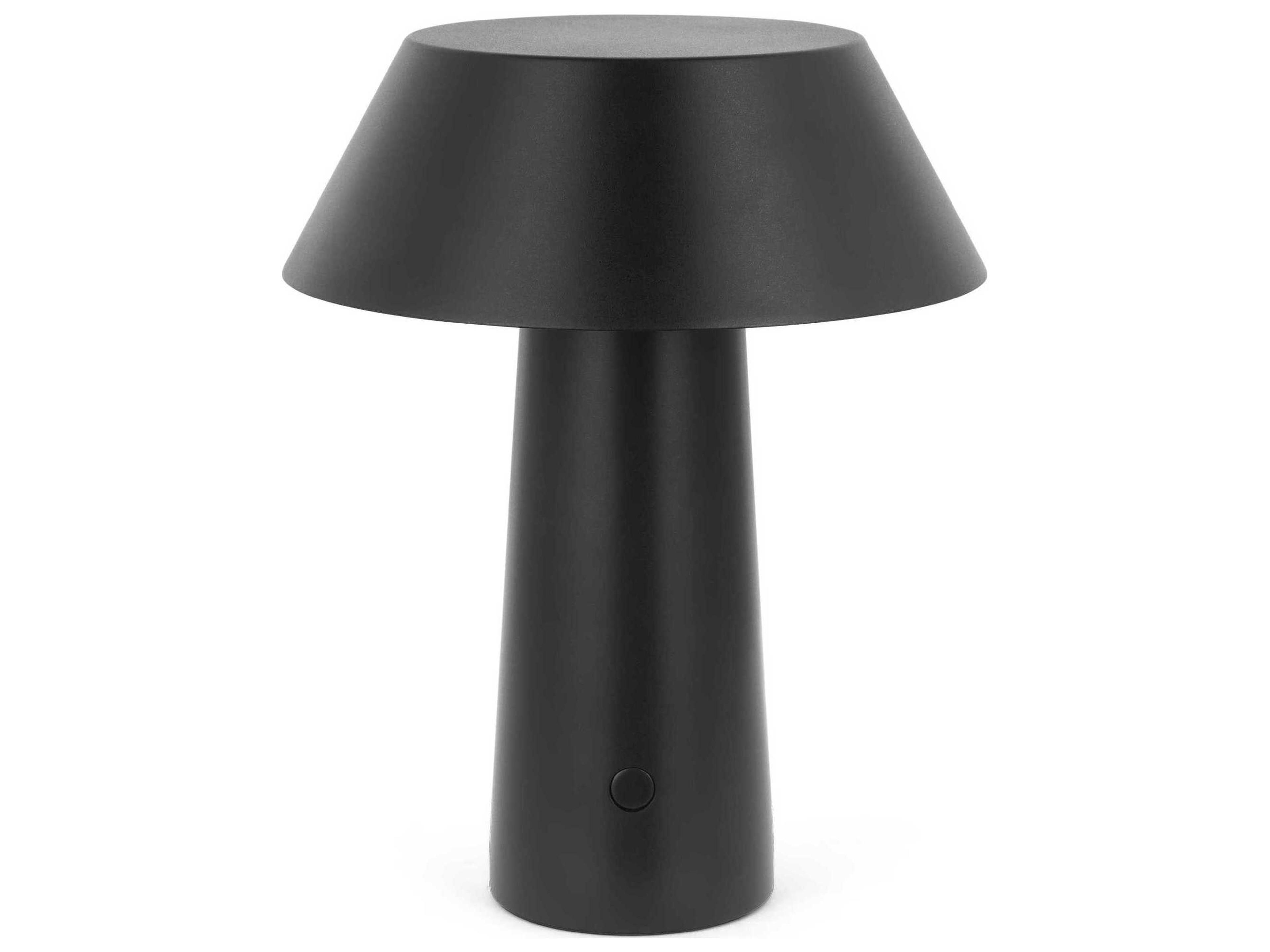 Visual Comfort Modern Sesa 1-Light Outdoor Lamp