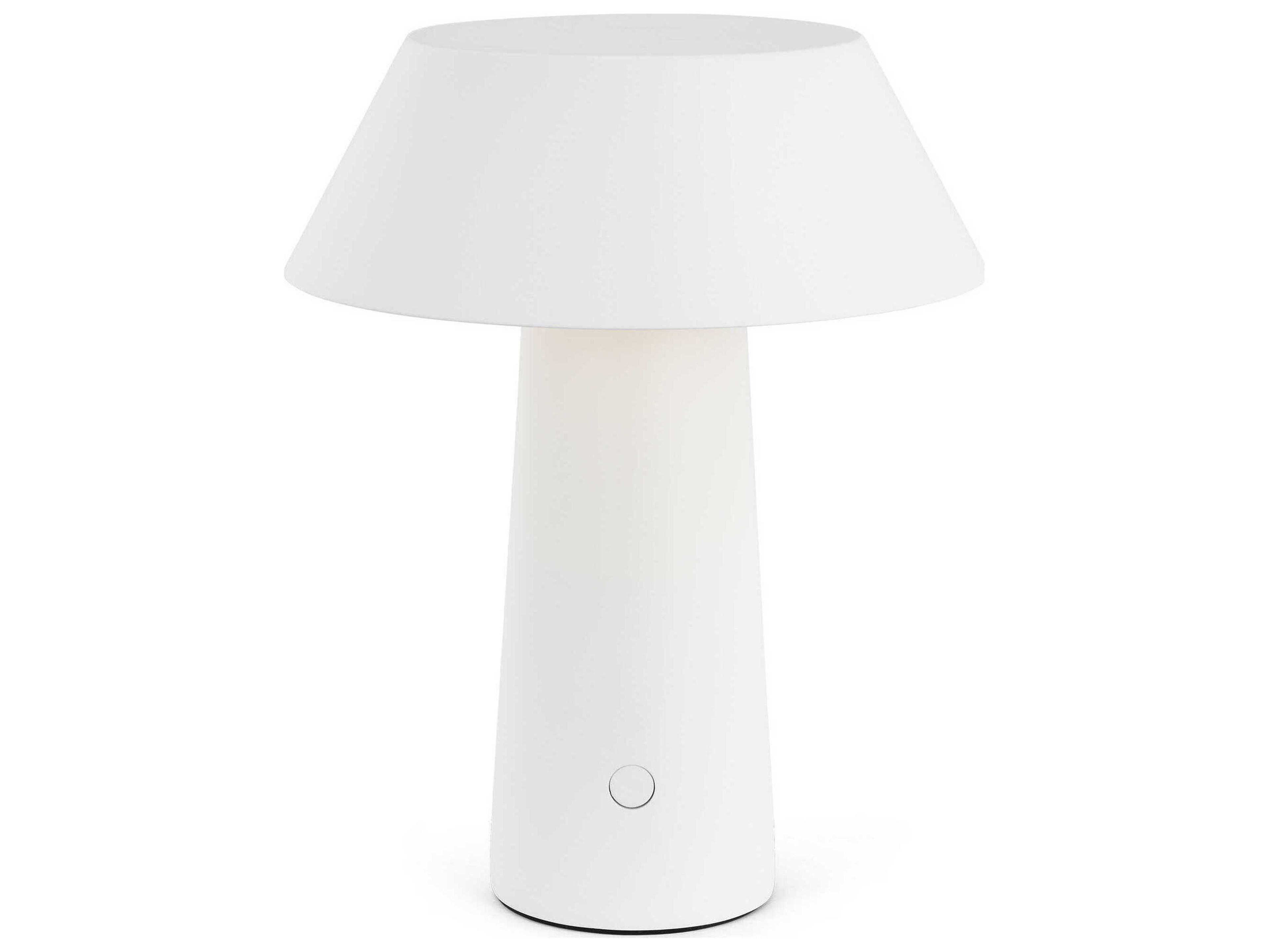 Visual Comfort Modern Sesa 1-Light Outdoor Lamp