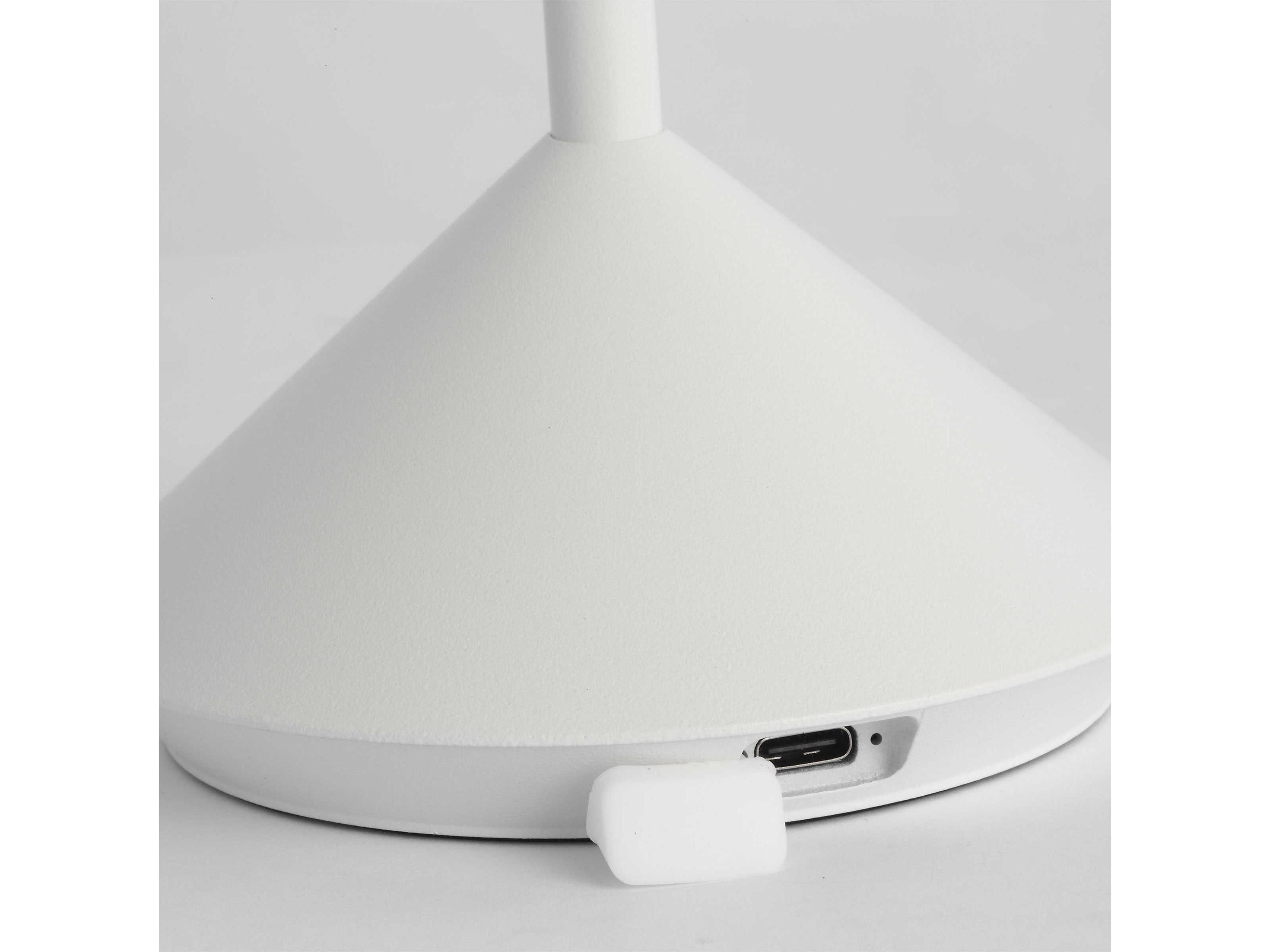 Visual Comfort Modern Moneta Matte White Table Lamp