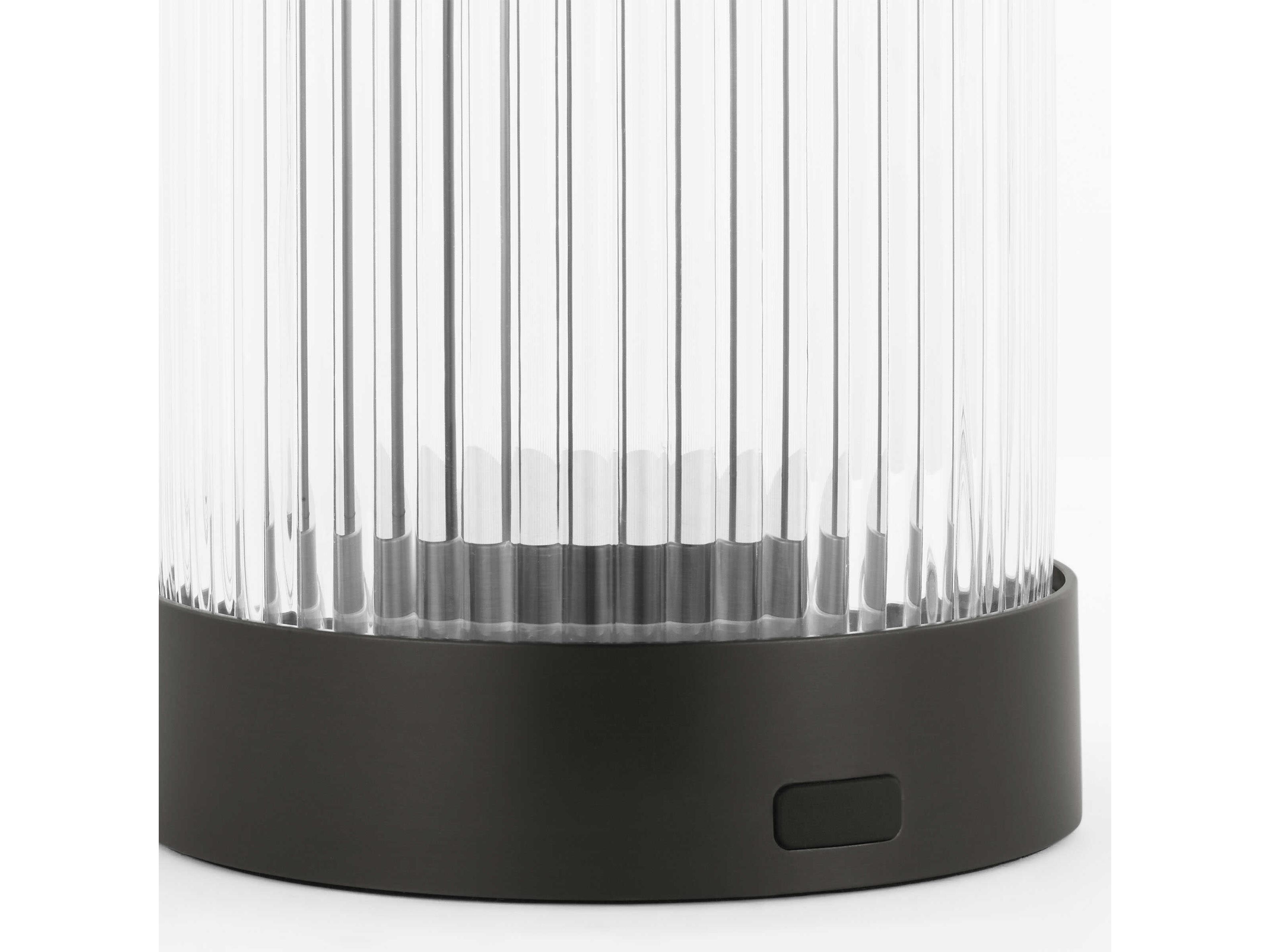 Visual Comfort Modern Tawa 1-Light Outdoor Lamp