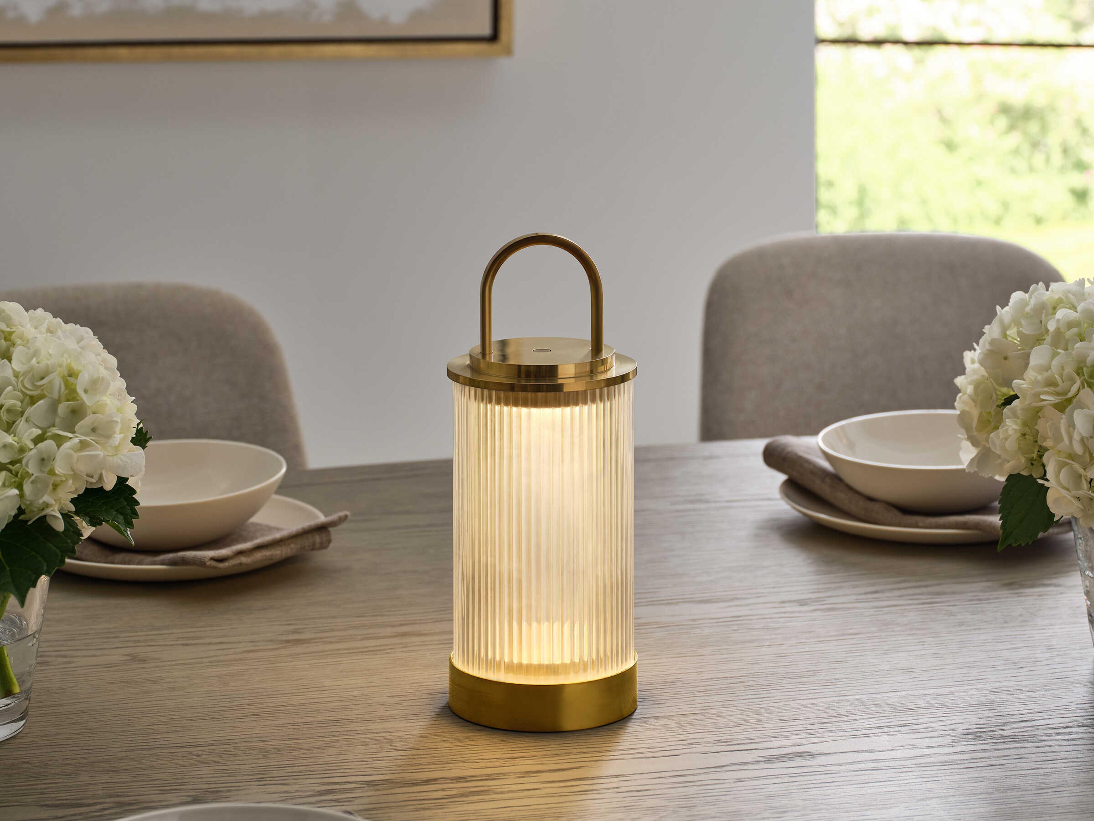 Visual Comfort Modern Tawa 1-Light Outdoor Lamp