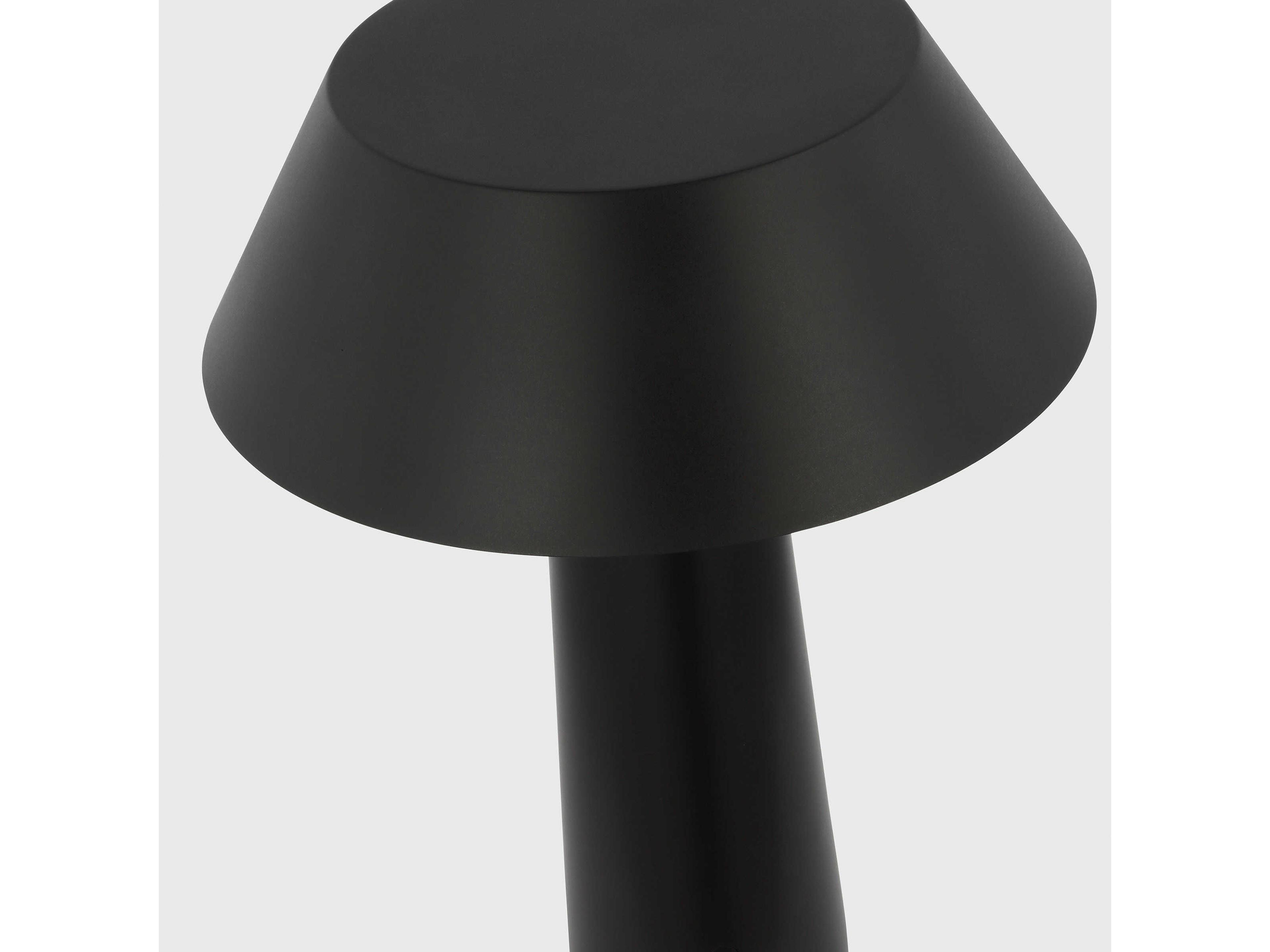 Visual Comfort Modern Sesa 1-Light Outdoor Lamp