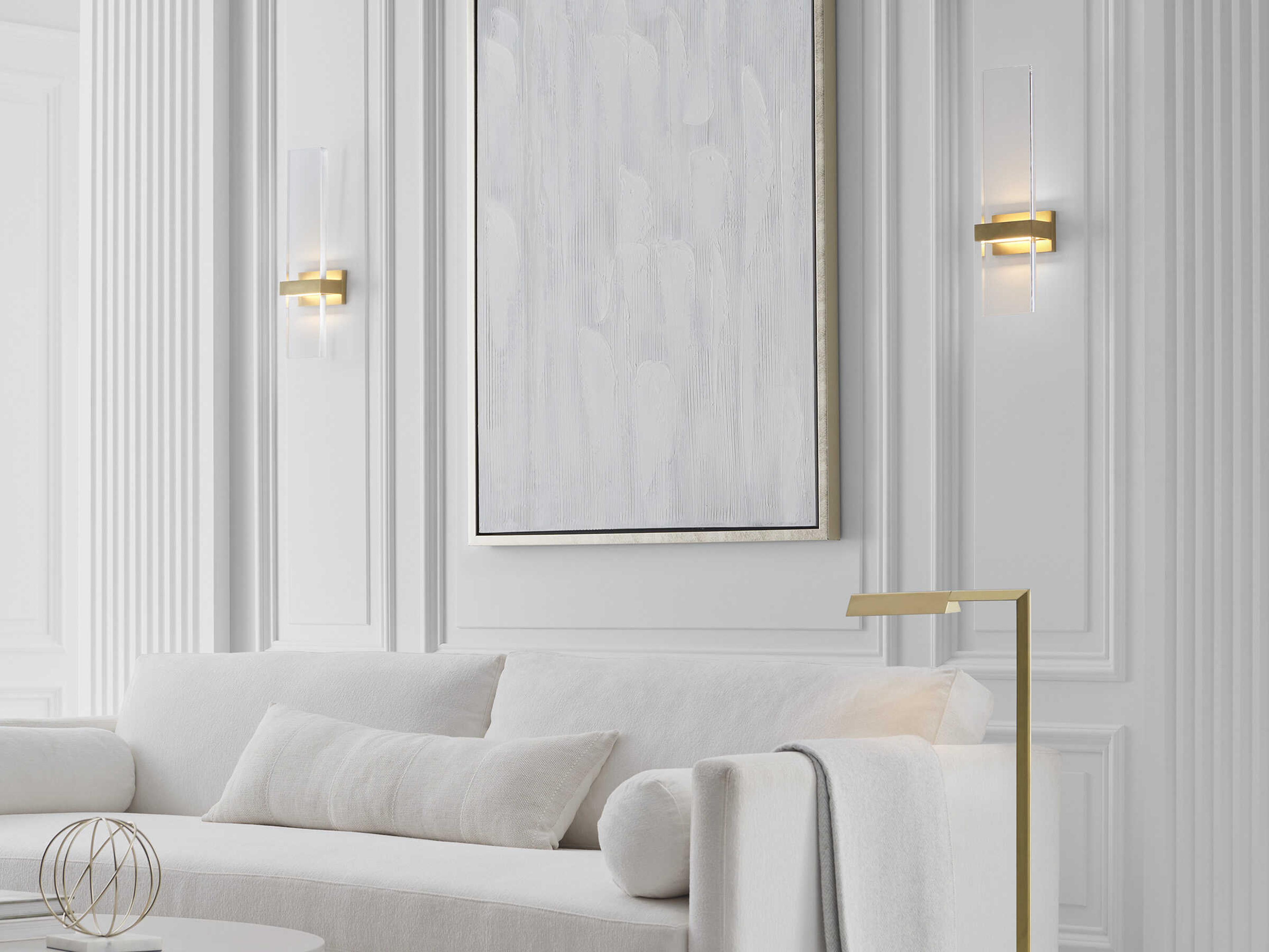 Visual Comfort Modern Flyta 1-Light Natural Brass Wall Sconce