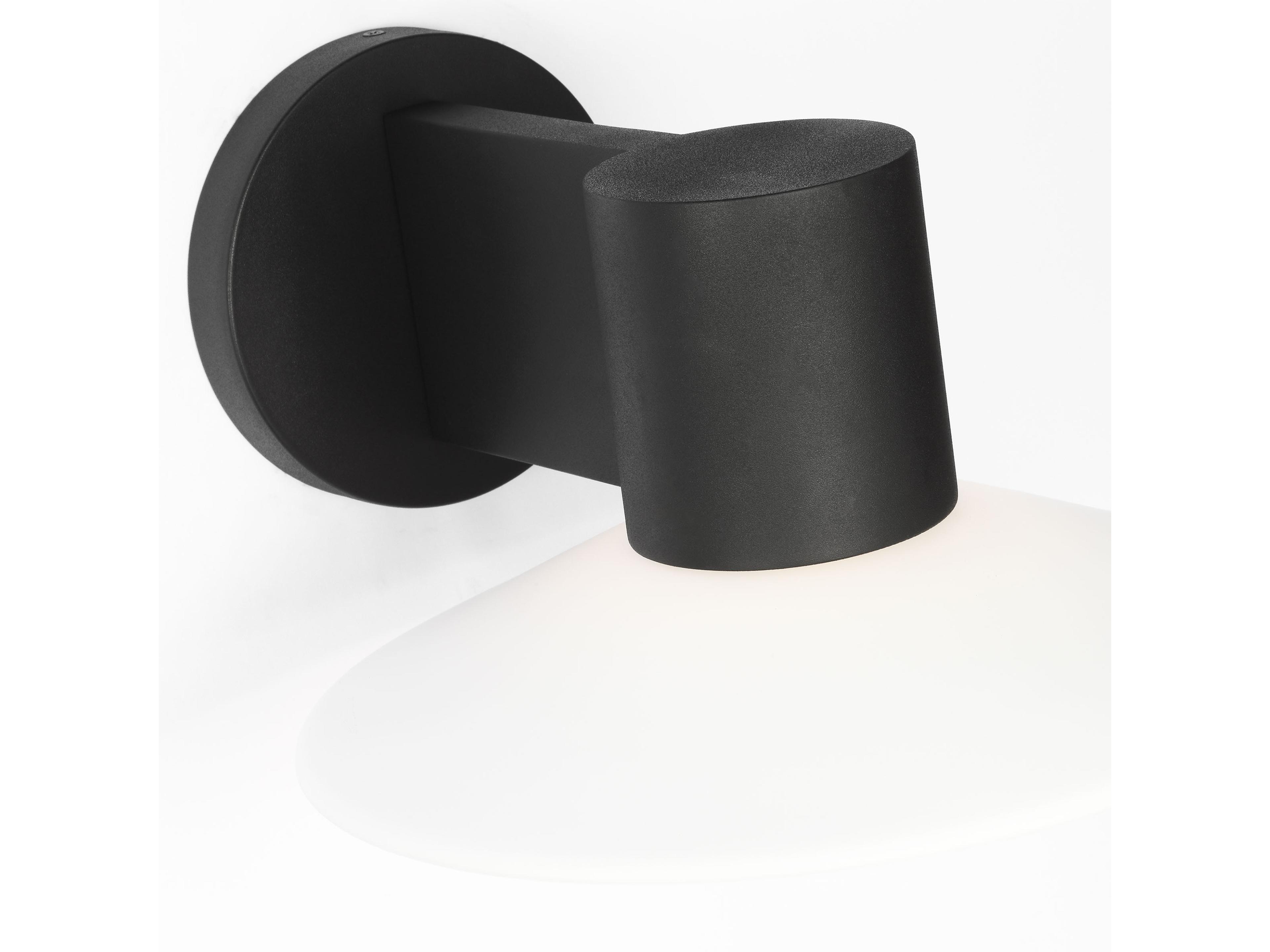 Visual Comfort Studio Focal 1-Light Outdoor Wall Light