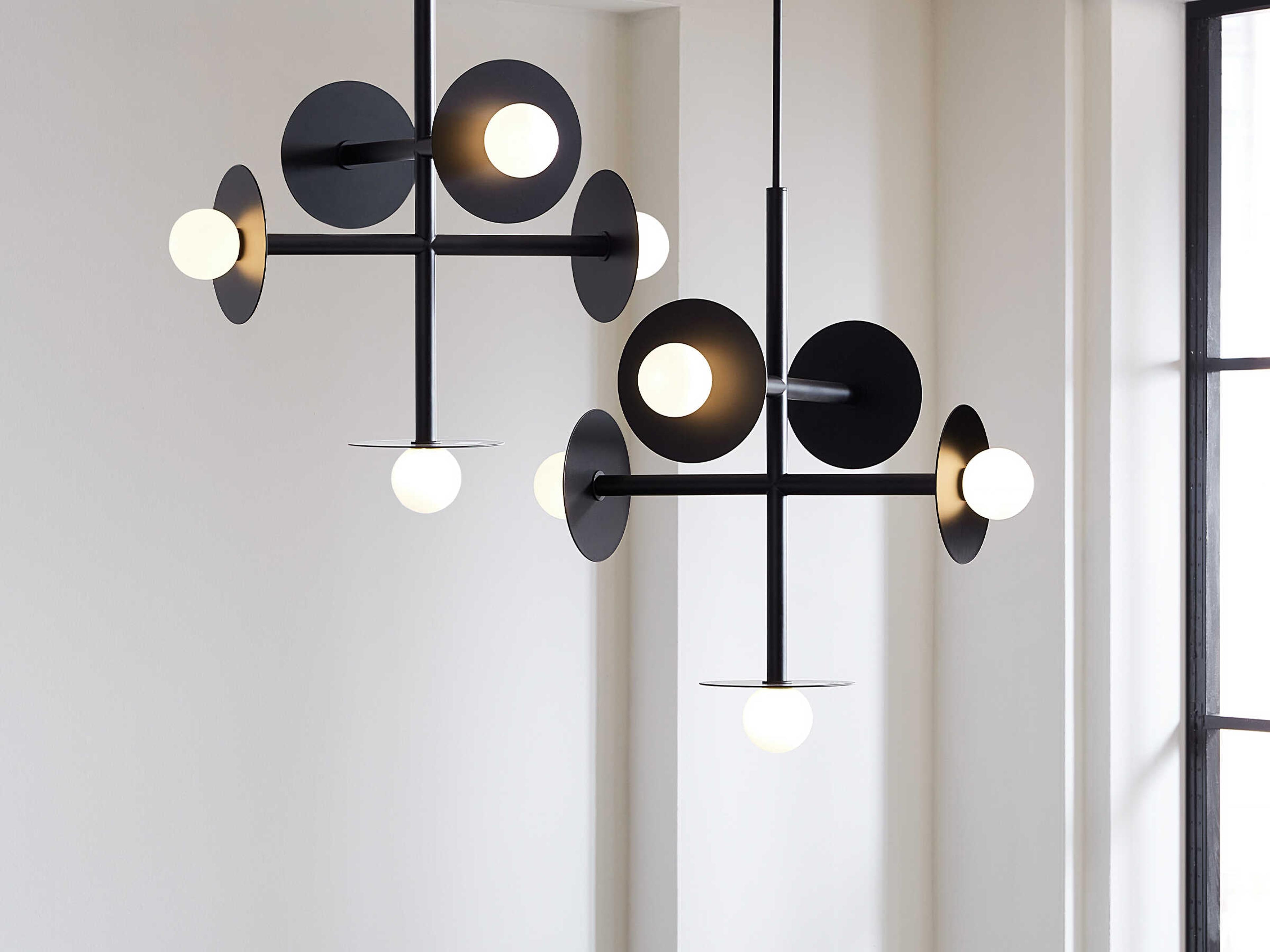 Visual Comfort Studio Nodes 5-Light Midnight Black Globe Linear Chandelier