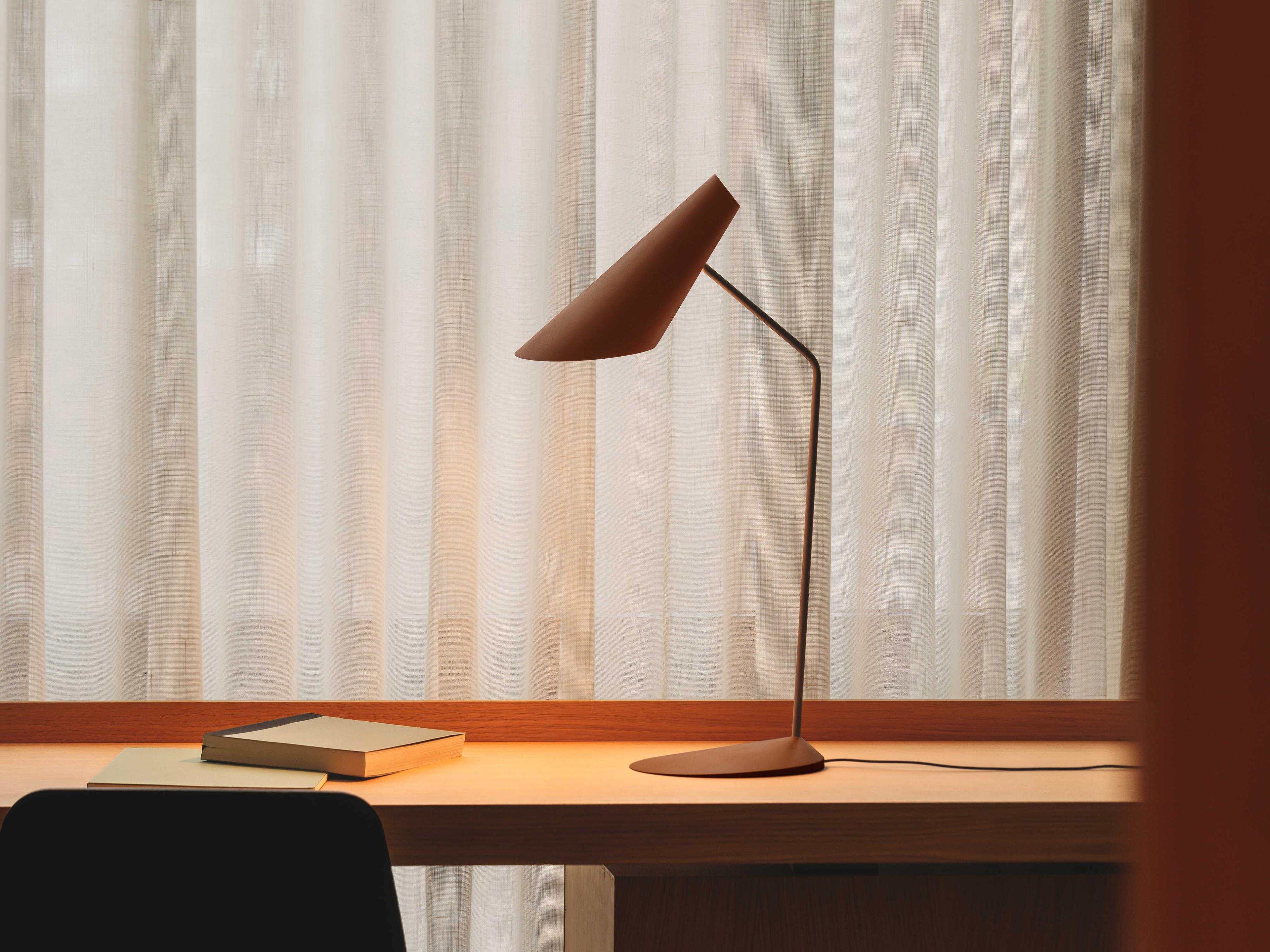 Vibia I.Cono Terra Red Desk Lamp