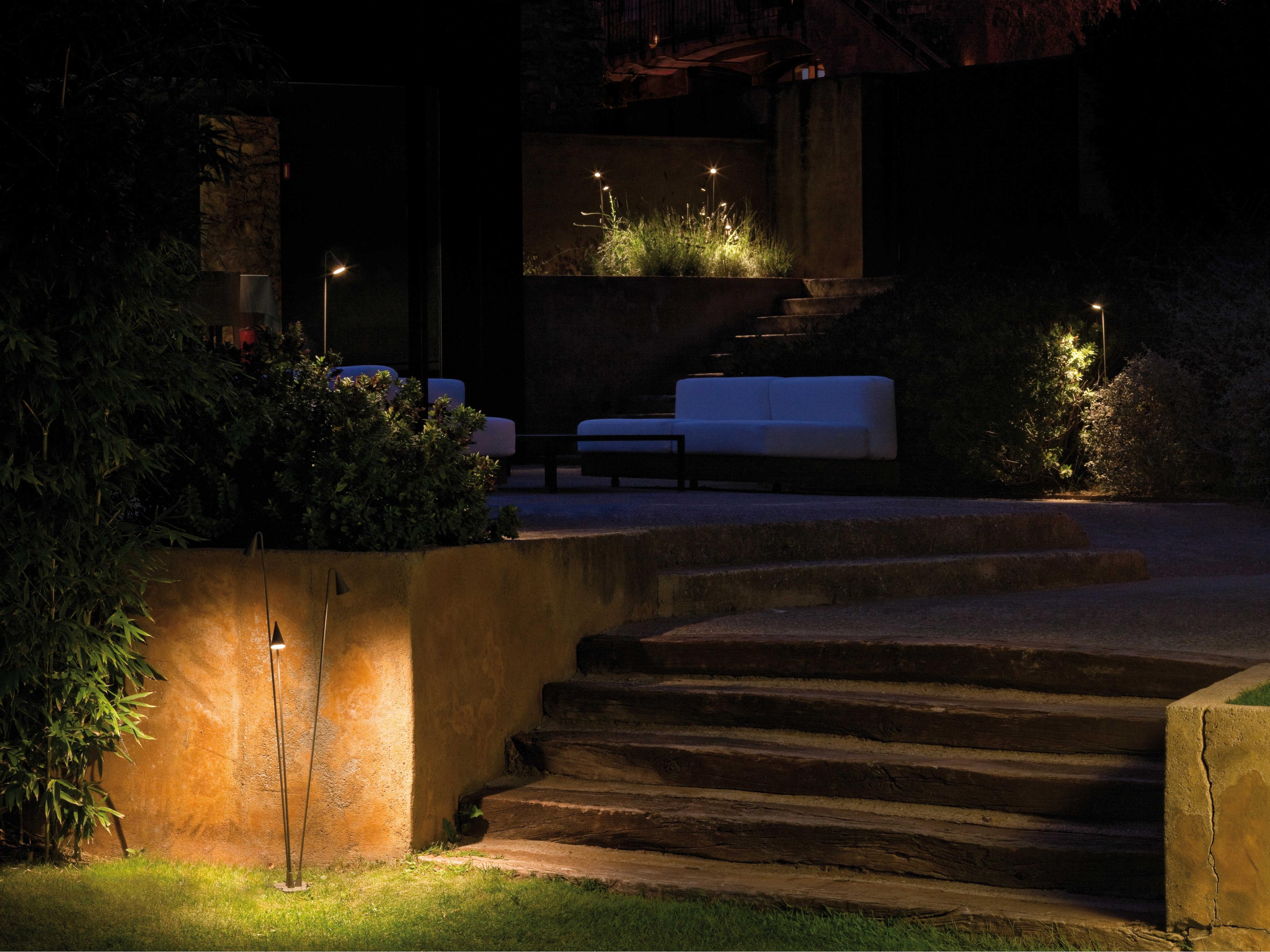 Vibia Brisa 3-Light Outdoor Path Light