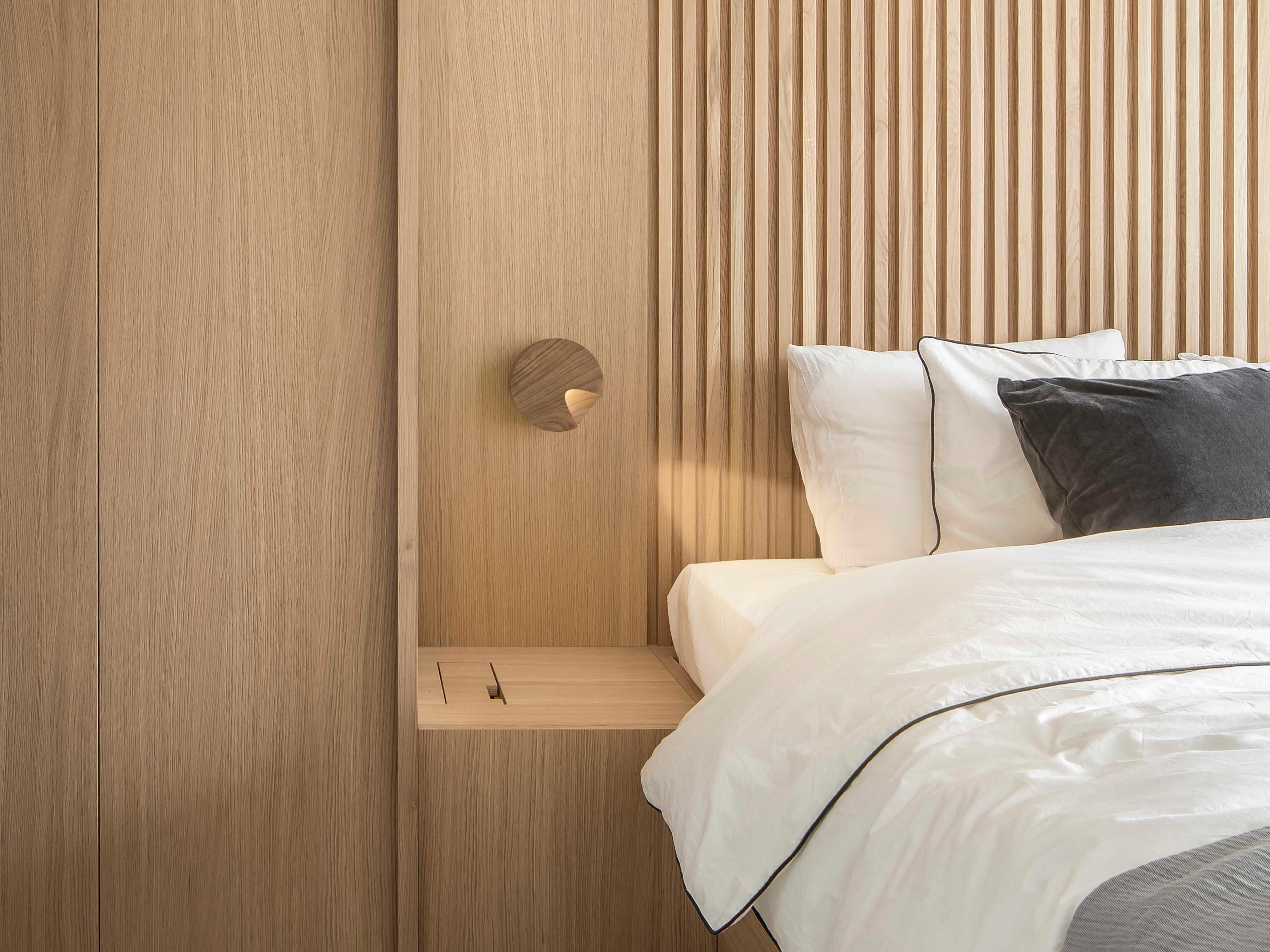 Vibia Dots 1-Light White Oak Off Wall Sconce