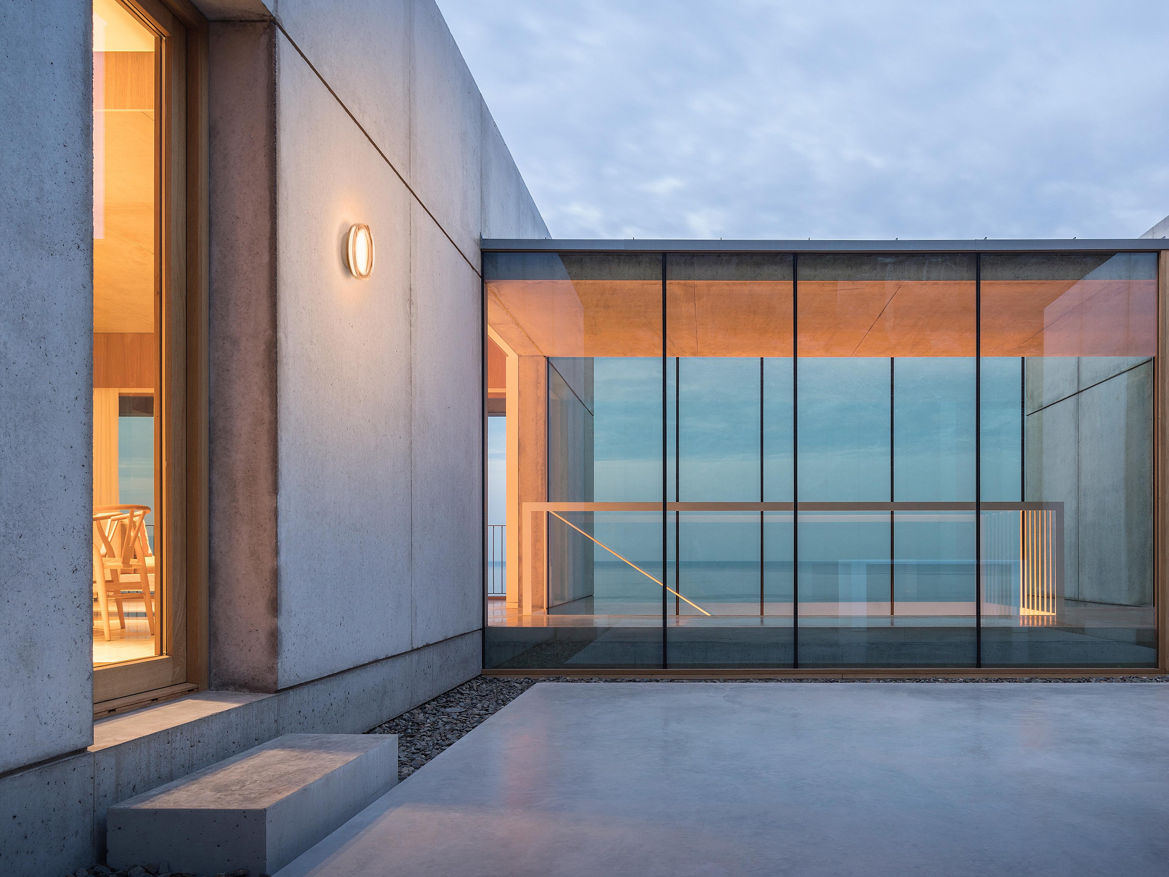 Vibia Dots 1-Light Glass Clear Wall Sconce