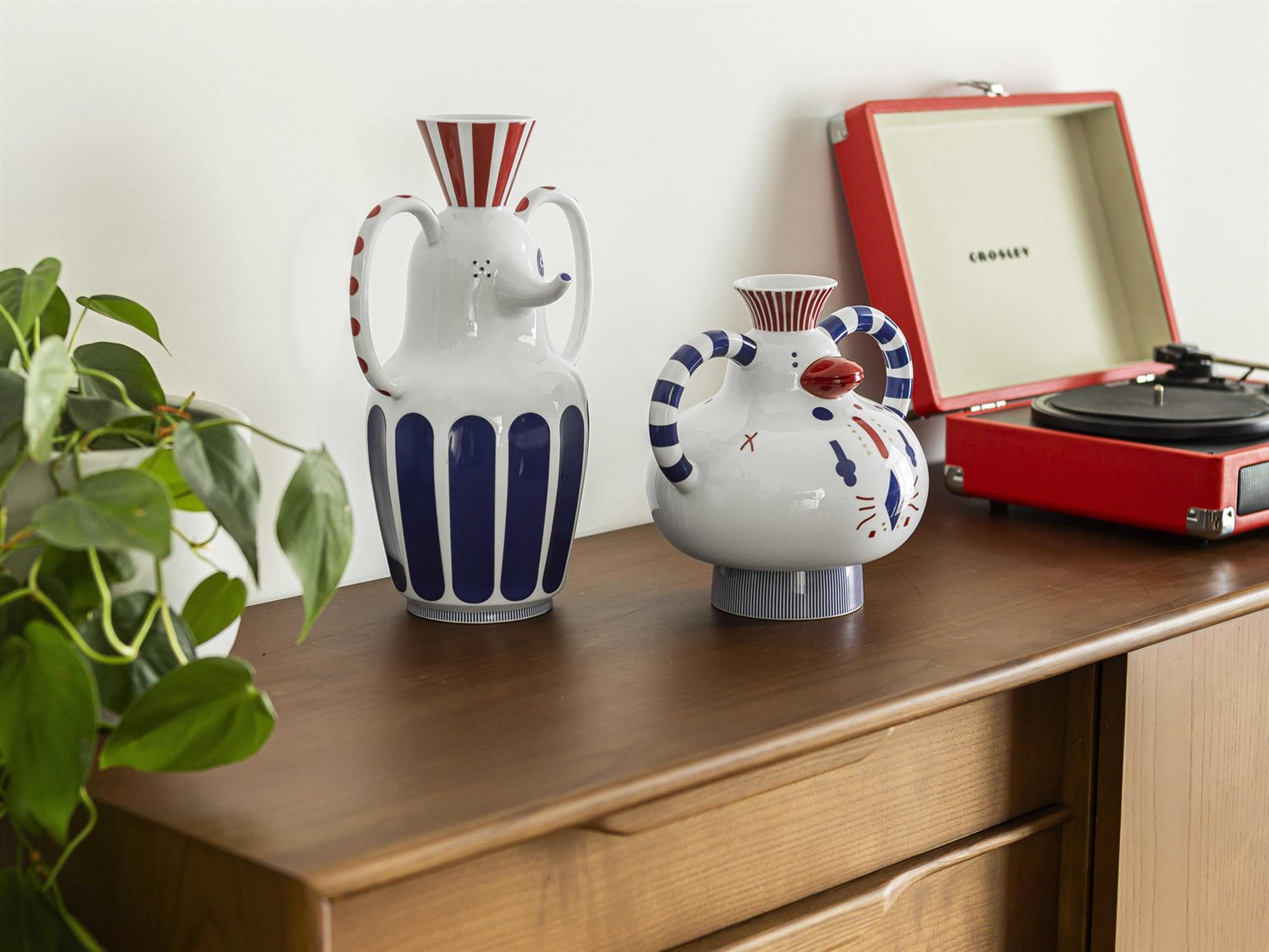 Vista Alegre Folkifunki Chicken Vase