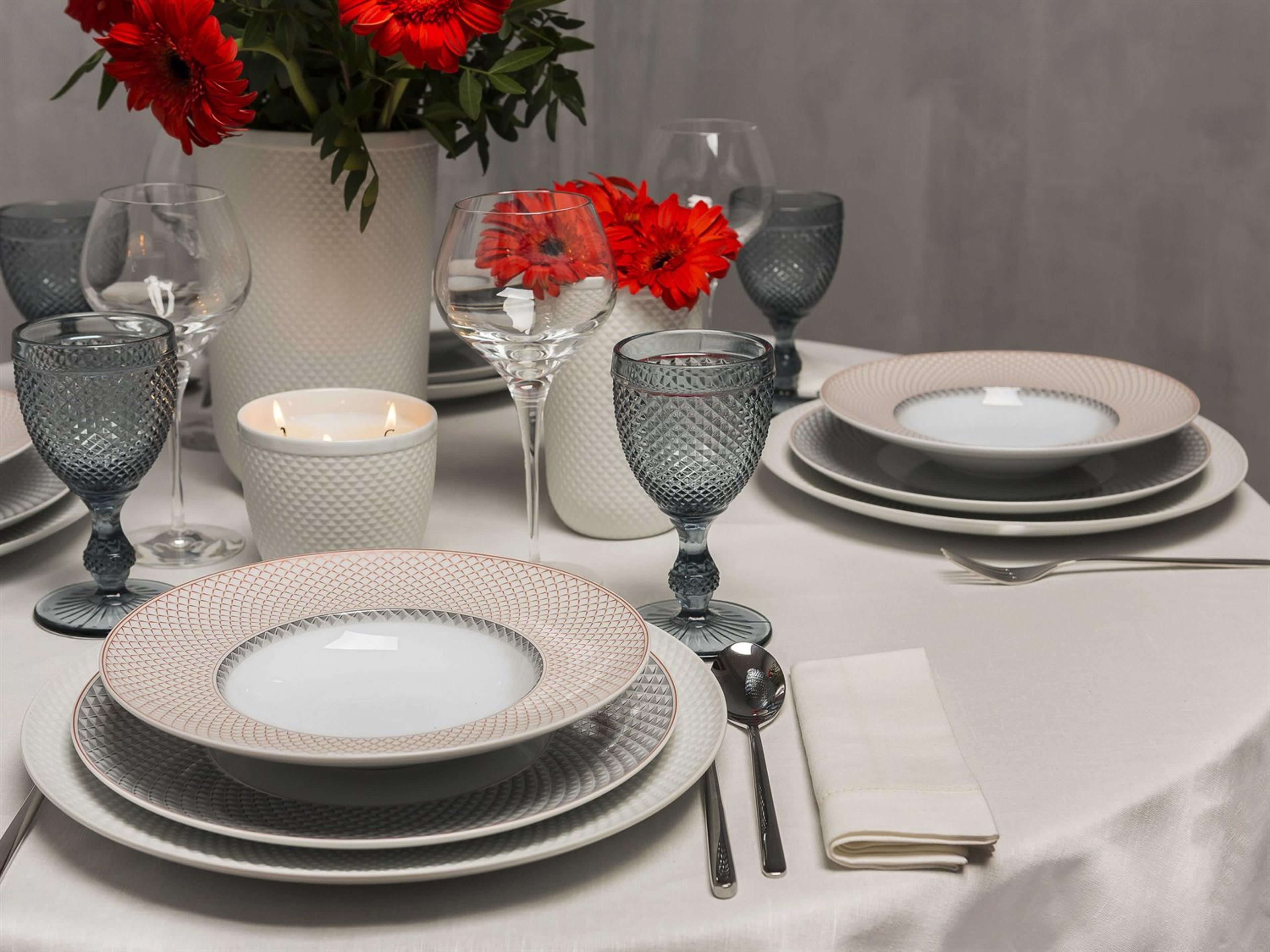 Vista Alegre Maya Small Vase