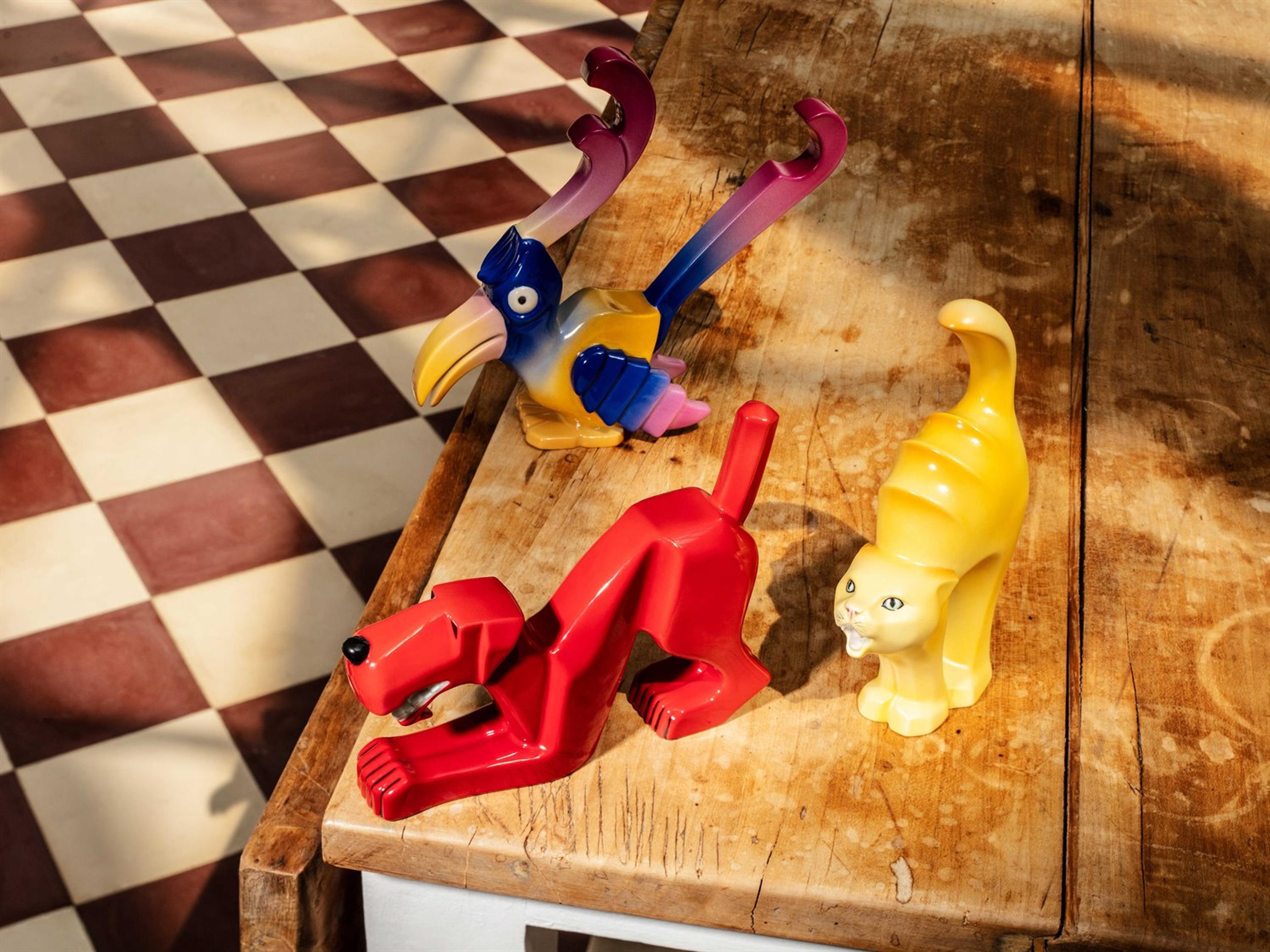 Vista Alegre Exuberant Friends Cat Sculpture