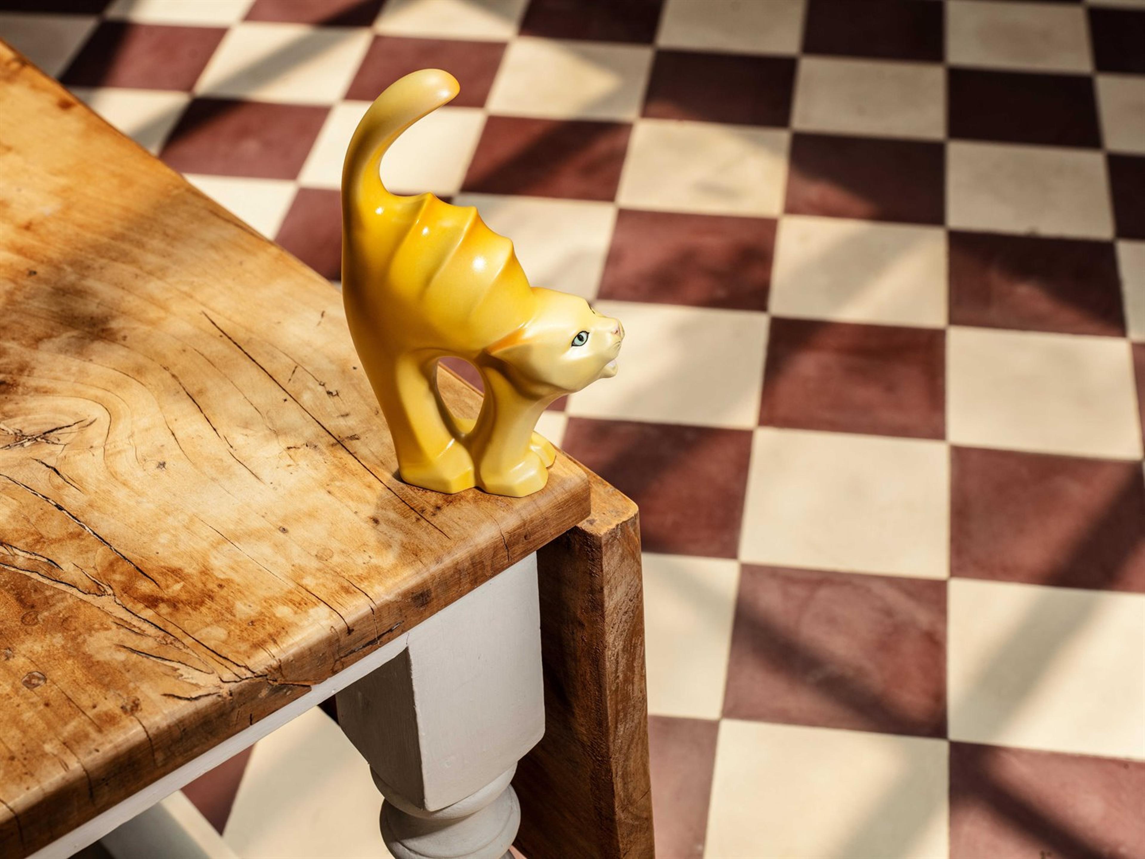 Vista Alegre Exuberant Friends Cat Sculpture