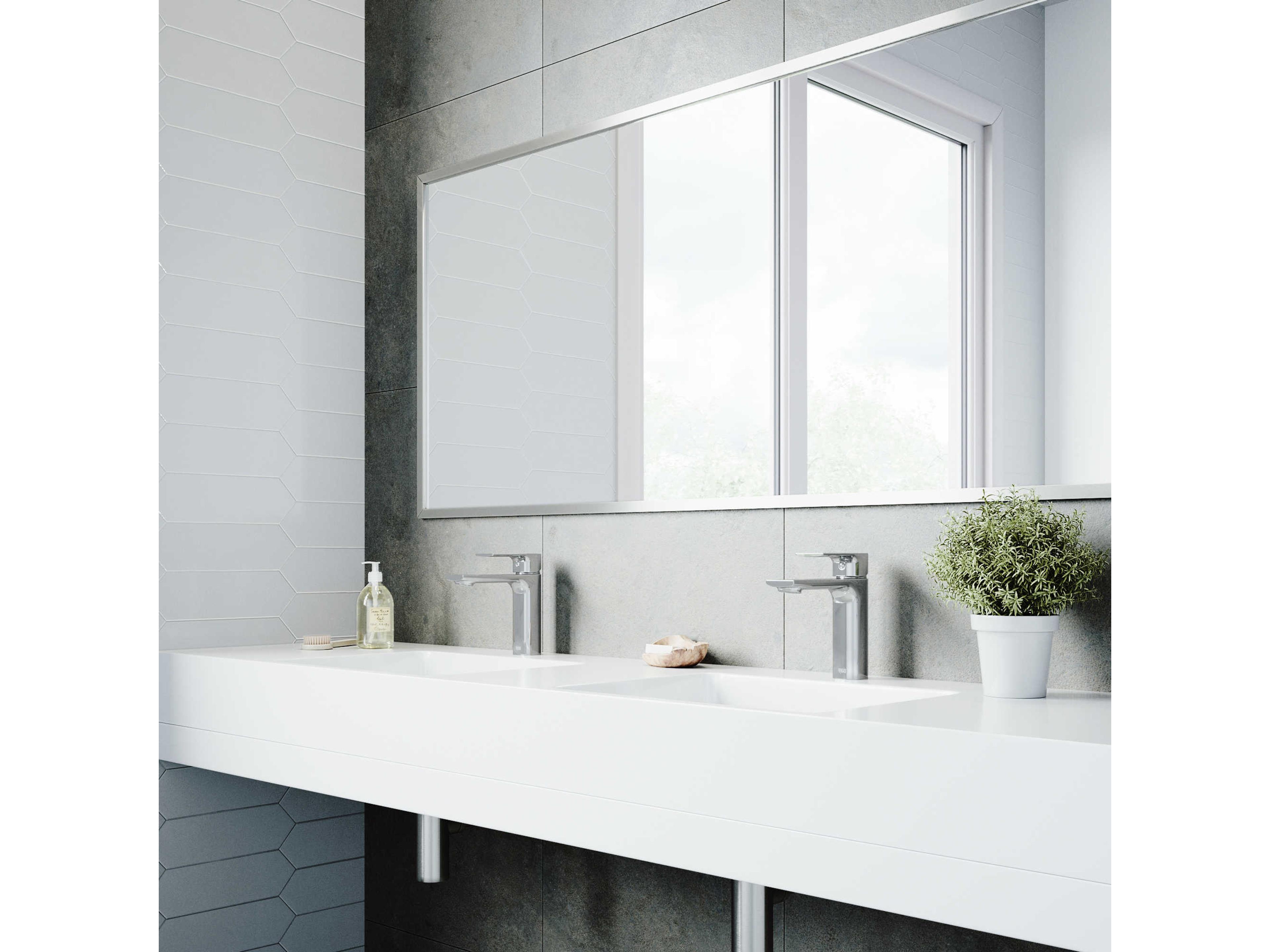 Vigo Davidson Chrome 1-Handle Vessel Bathroom Faucet