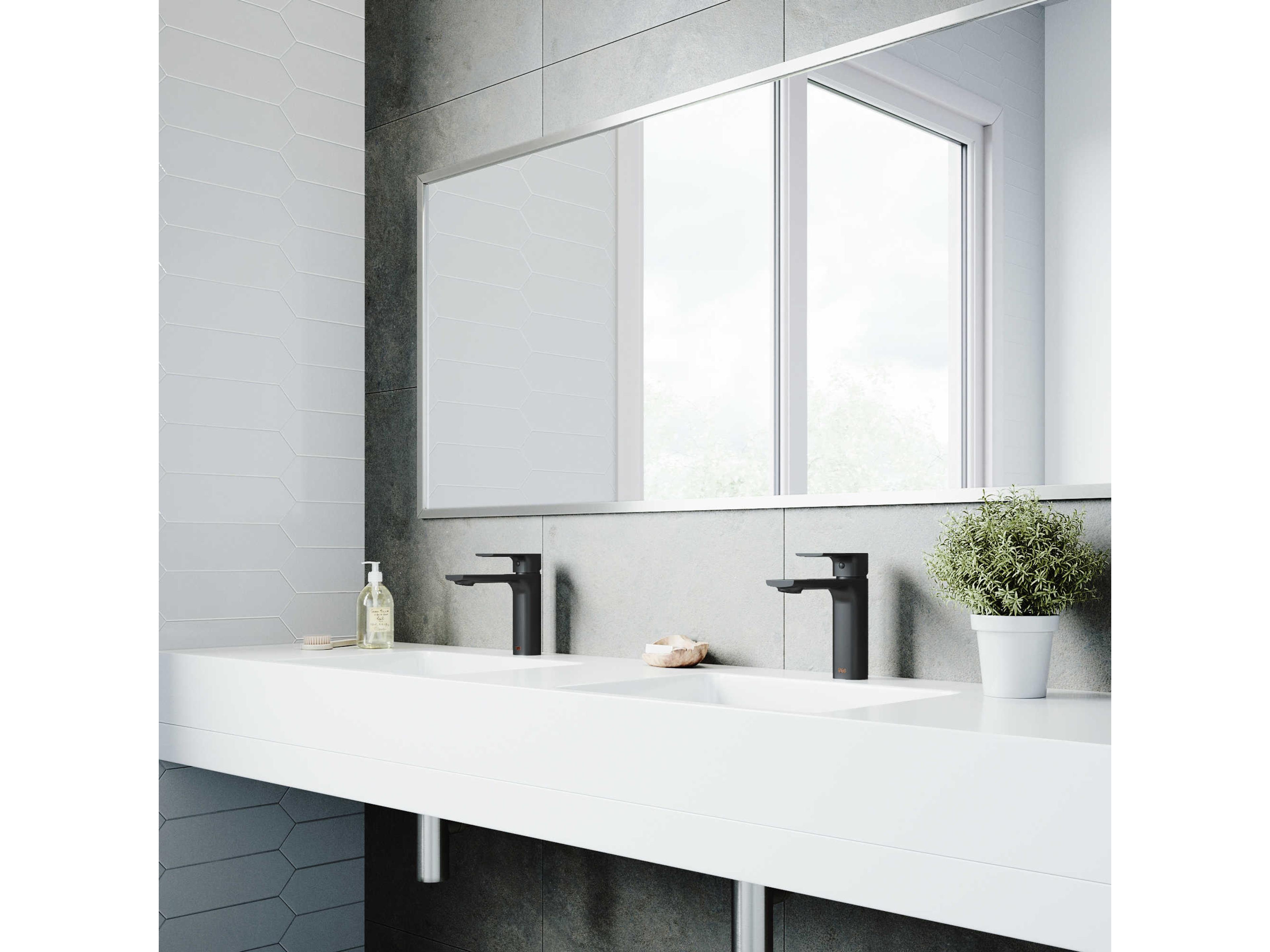 Vigo Davidson Matte Black 1-Handle Vessel Bathroom Faucet