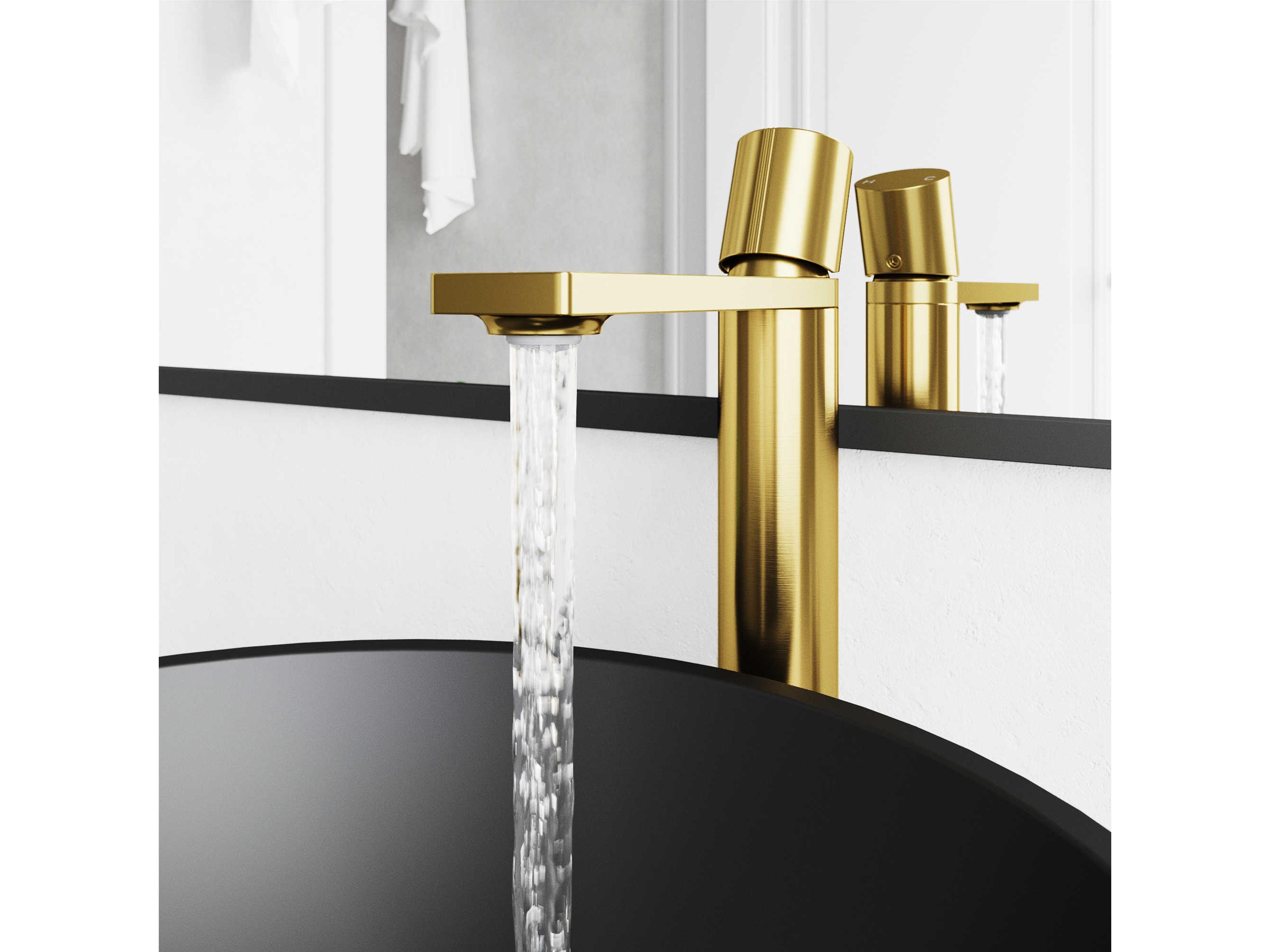 Vigo Gotham Matte Brushed Gold 1-Handle Vessel Bathroom Faucet