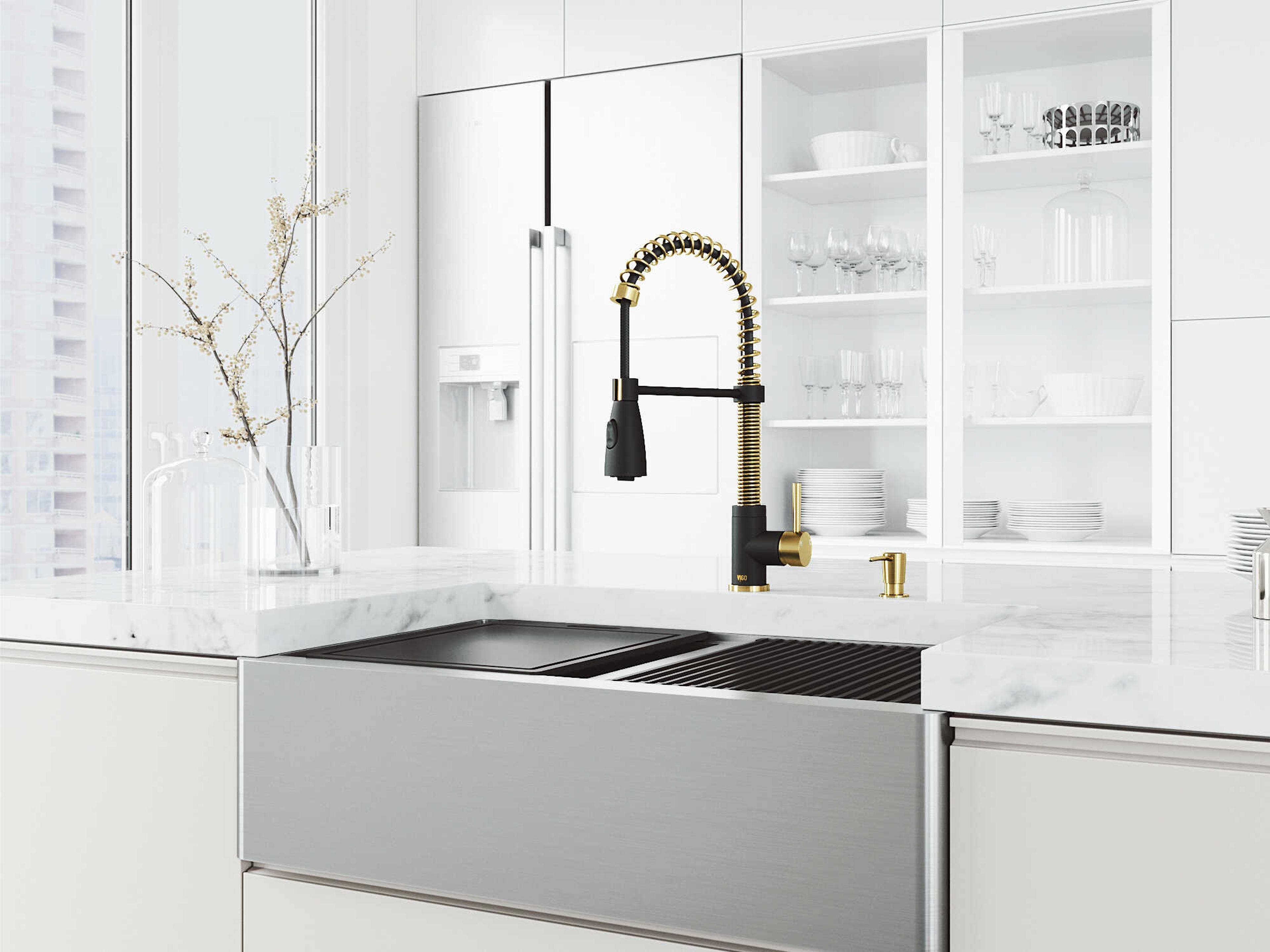 Vigo Oxford Stainless Steel 33" Rectangular Double-Bowl Flat-Front Farmhouse Kitchen Sink with Matte Black Brant Faucet