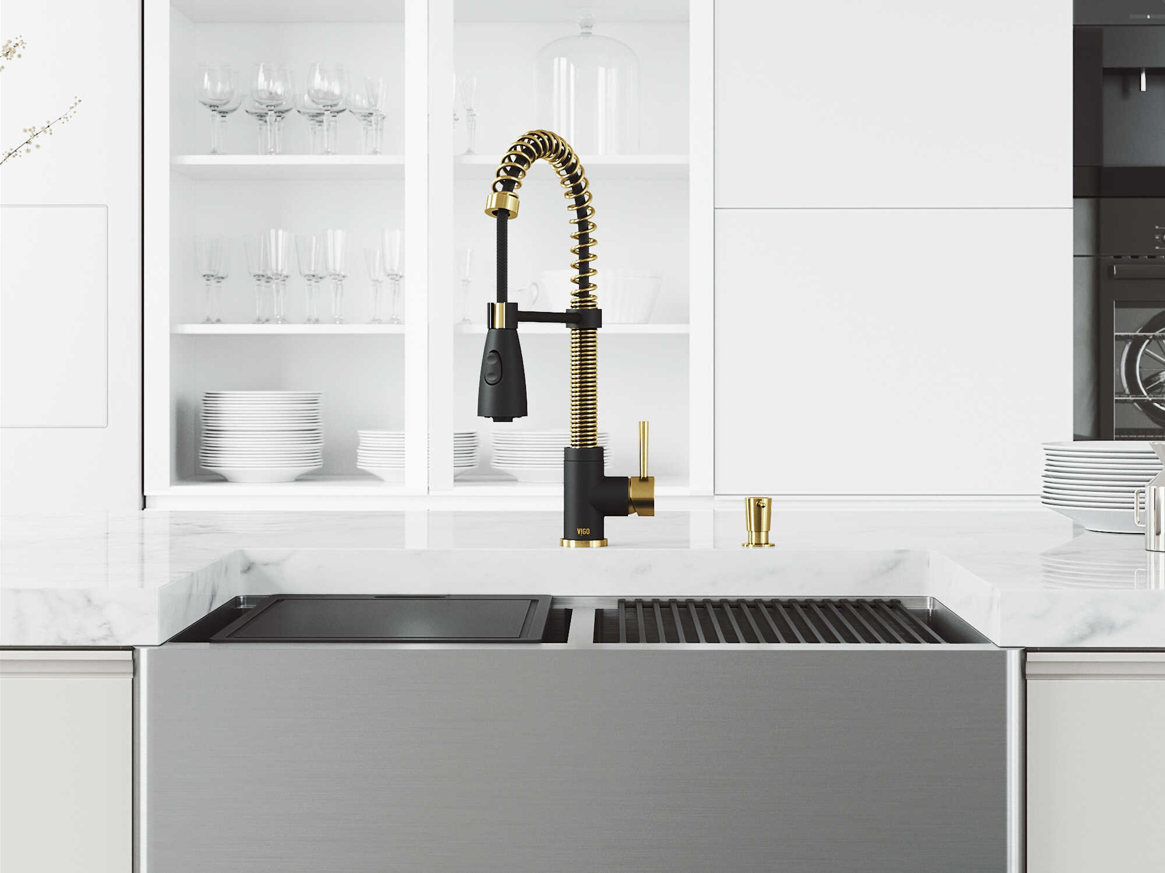 Vigo Oxford Stainless Steel 33" Rectangular Double-Bowl Flat-Front Farmhouse Kitchen Sink with Matte Black Brant Faucet