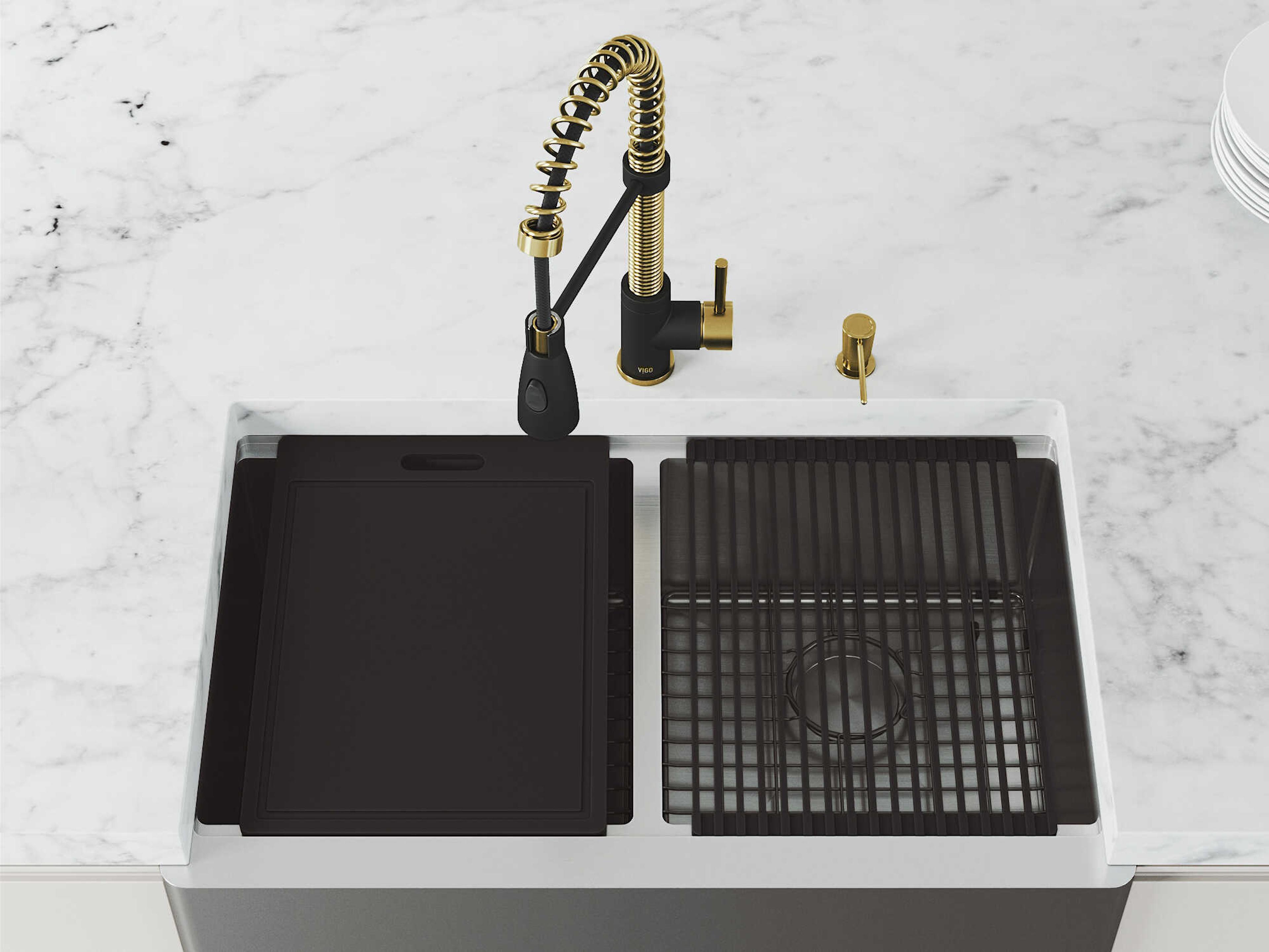 Vigo Oxford Stainless Steel 33" Rectangular Double-Bowl Flat-Front Farmhouse Kitchen Sink with Matte Black Brant Faucet