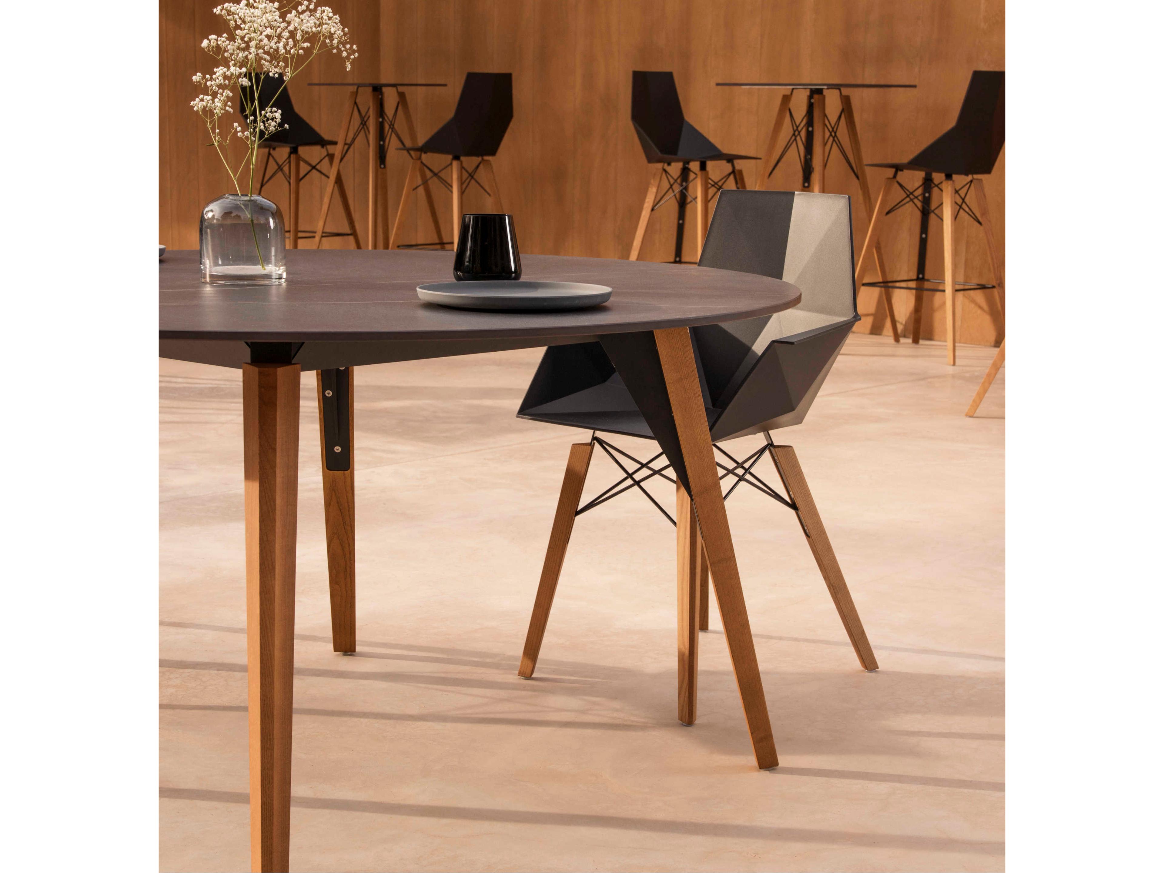 Vondom Faz Wood Round Plastic Dining Table