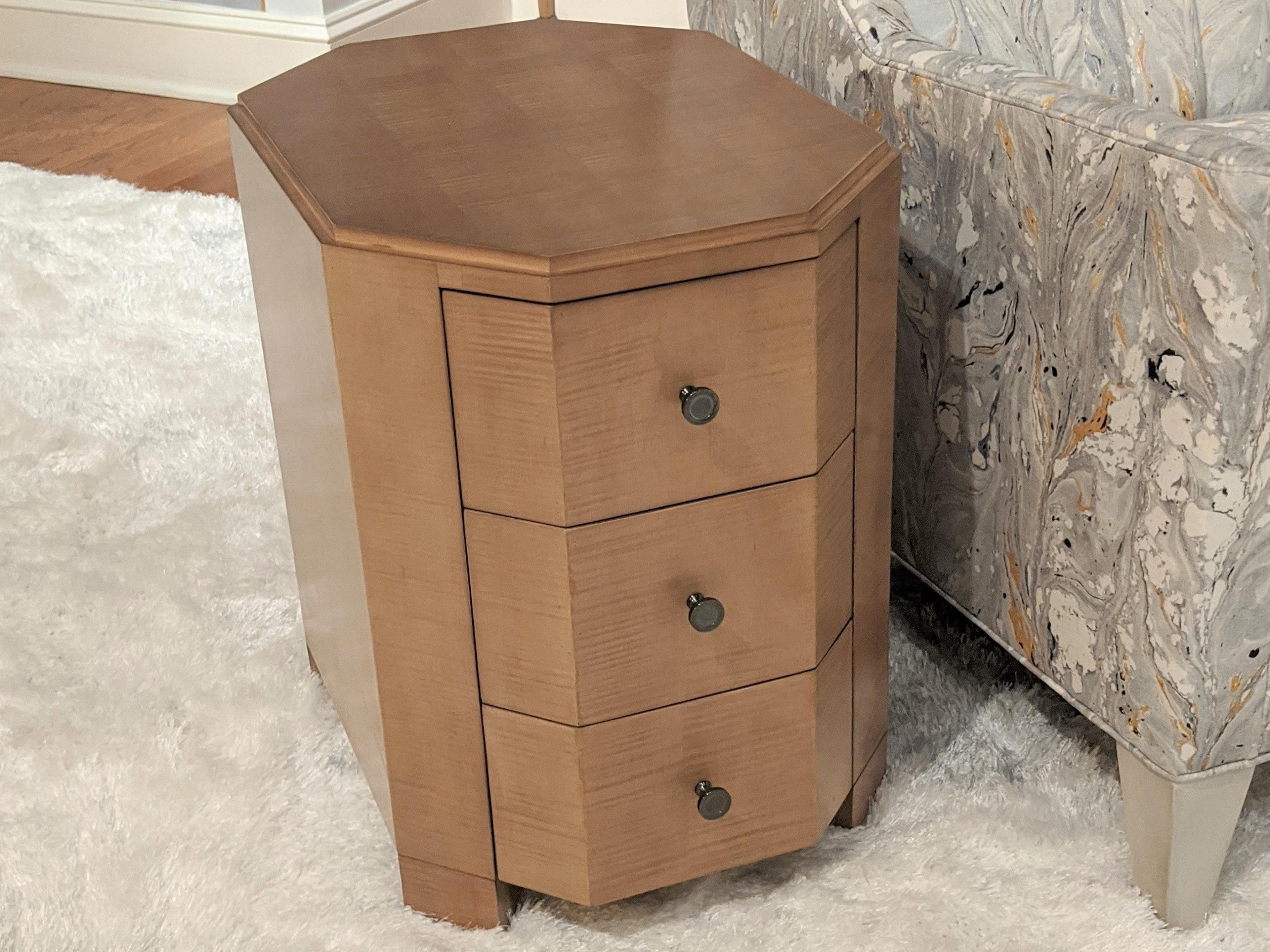 Woodbridge Rose Octagon Paraiso End Table