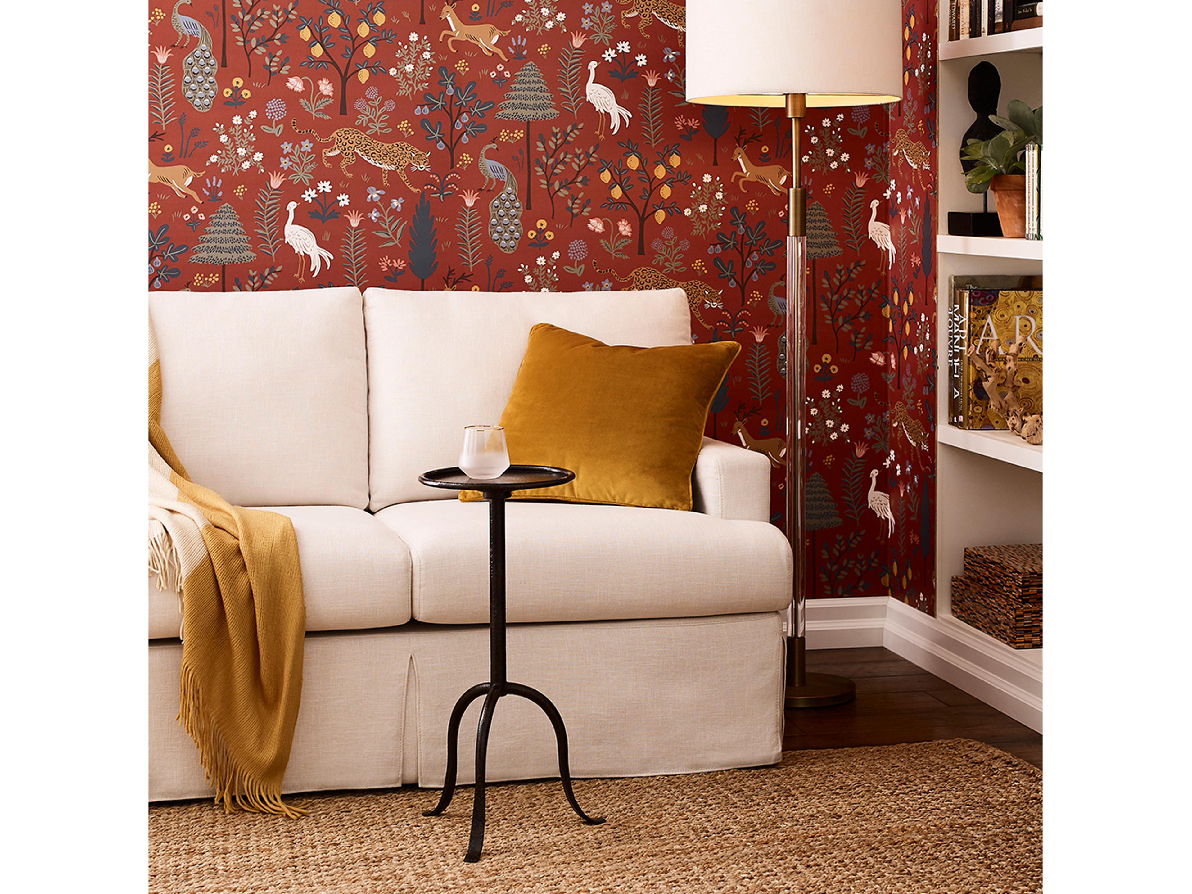 Woodbridge Drinkers Friend Table