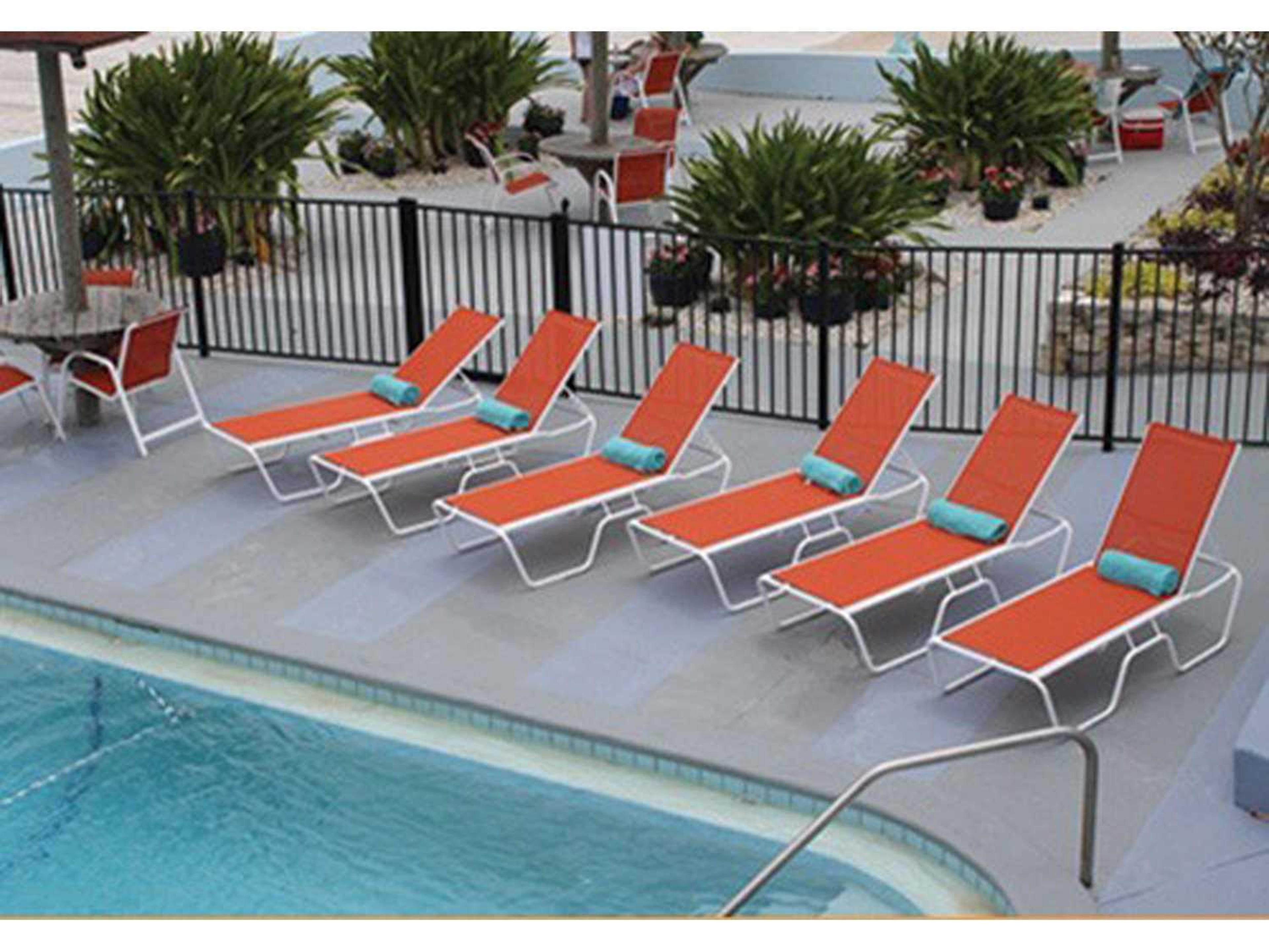 Country Club Sling Aluminum Lounge Set