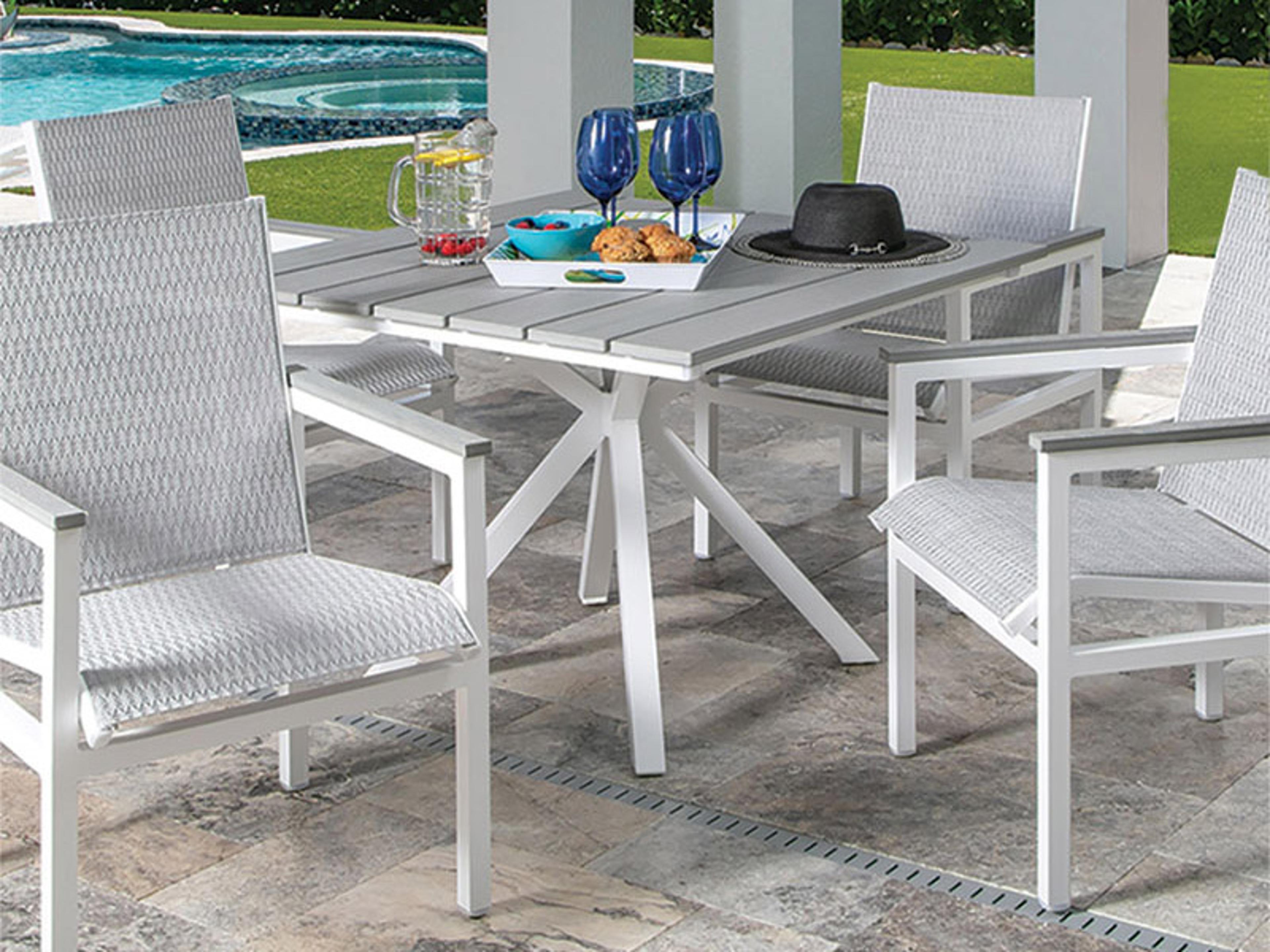 Windward Design Group Tahoe Plank Aluminum Round Outdoor Dining Table with Umbrella Hole