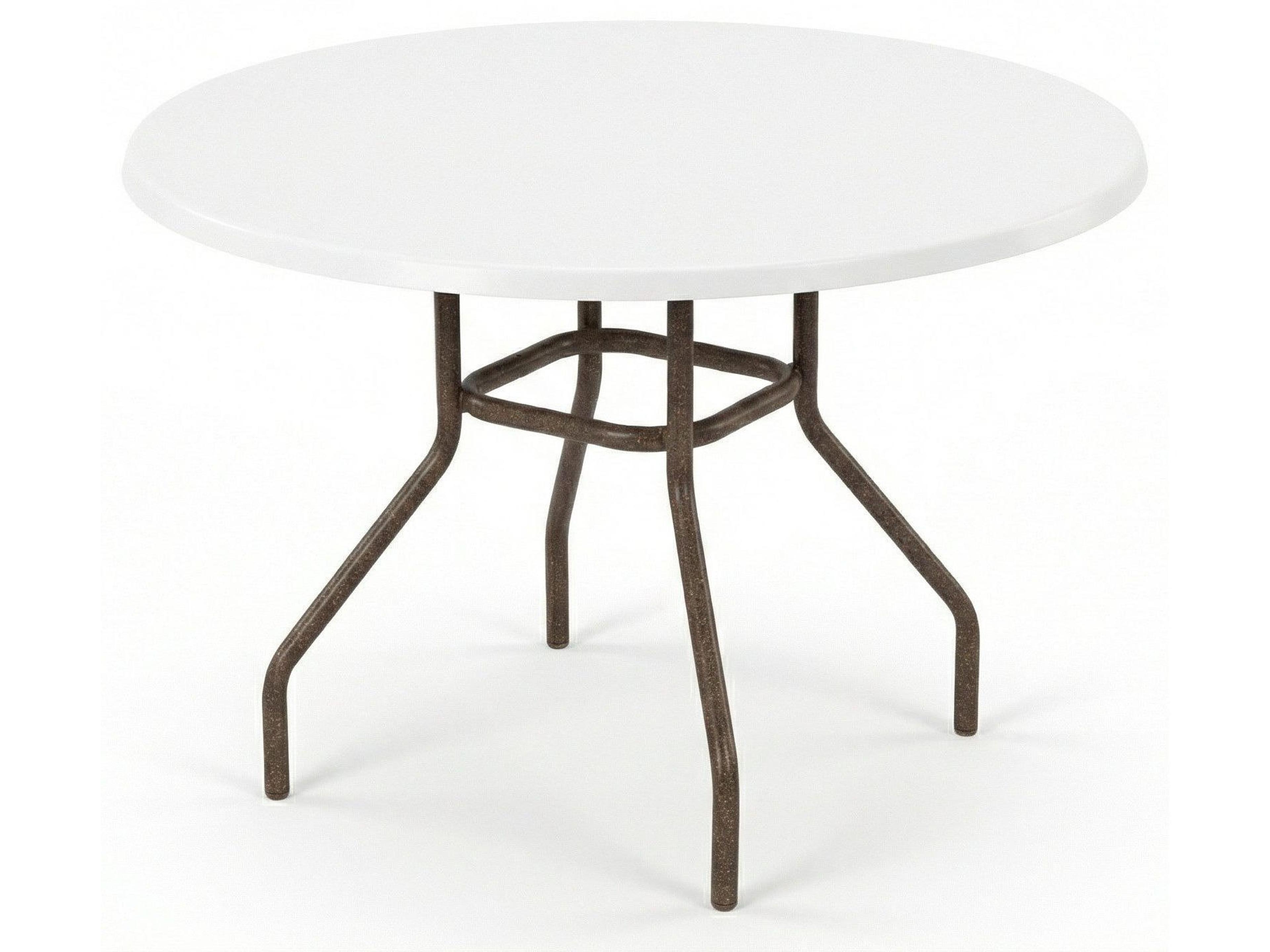 Windward Design Group Fiberglass Top Aluminum Round Dining Table
