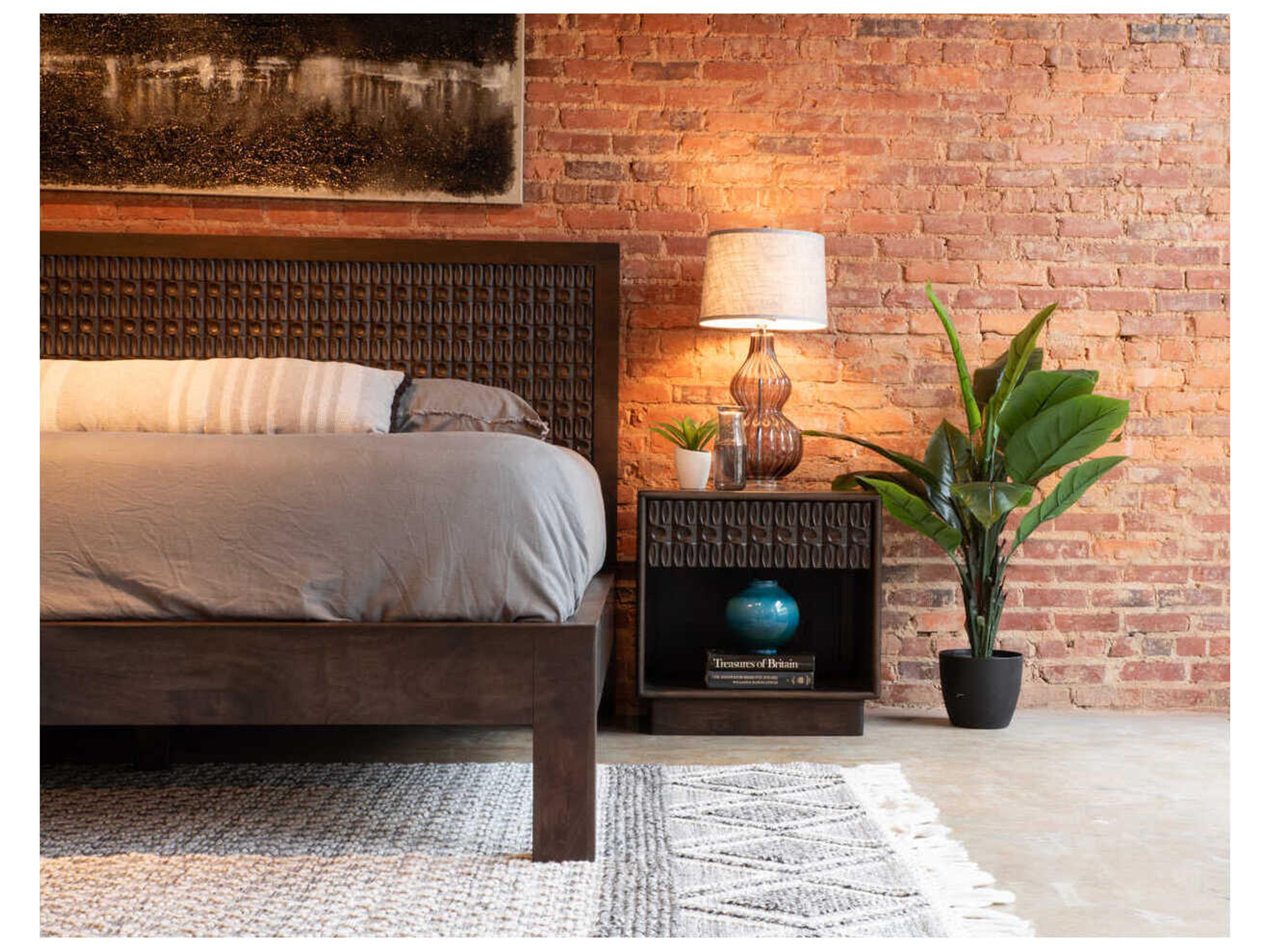 World Interiors Cairo Brown Mango Wood Queen Platform Bed