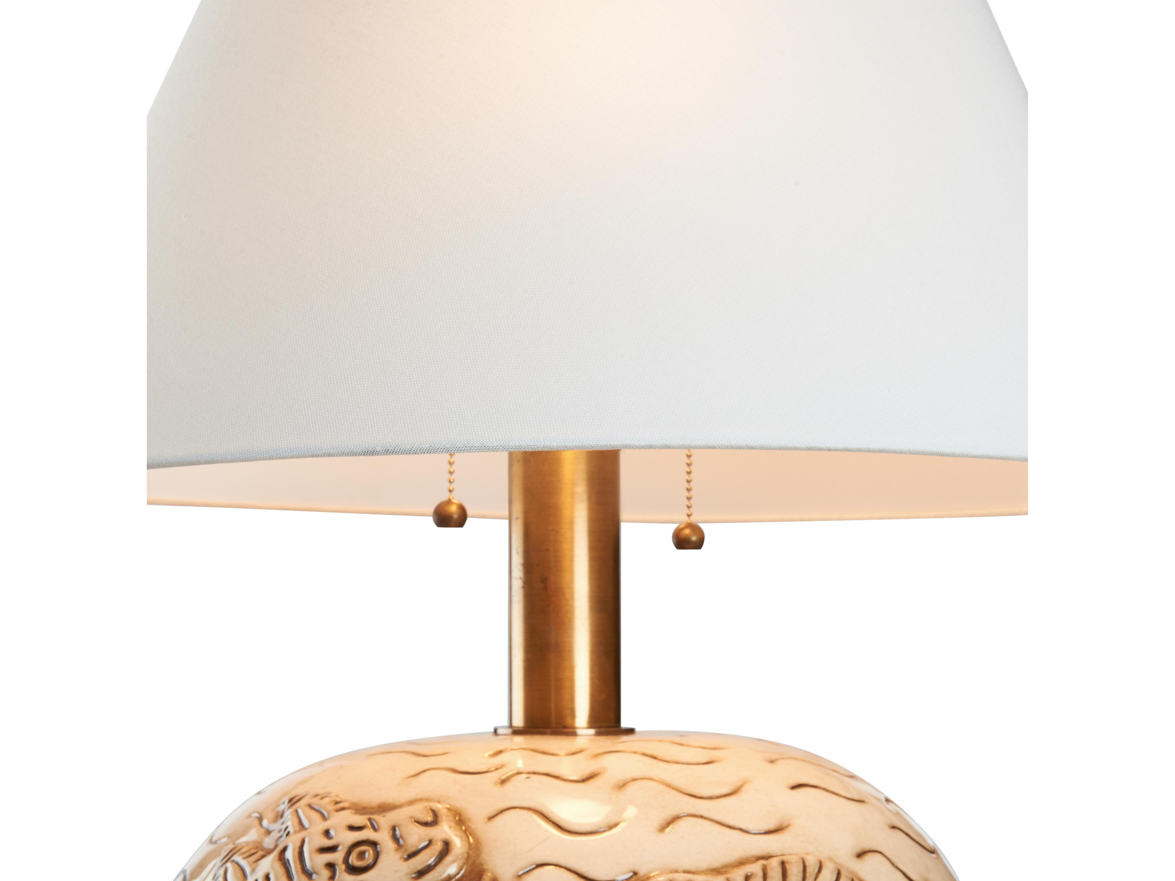 Wildwood Antique Cream Glaze Off White Table Lamp