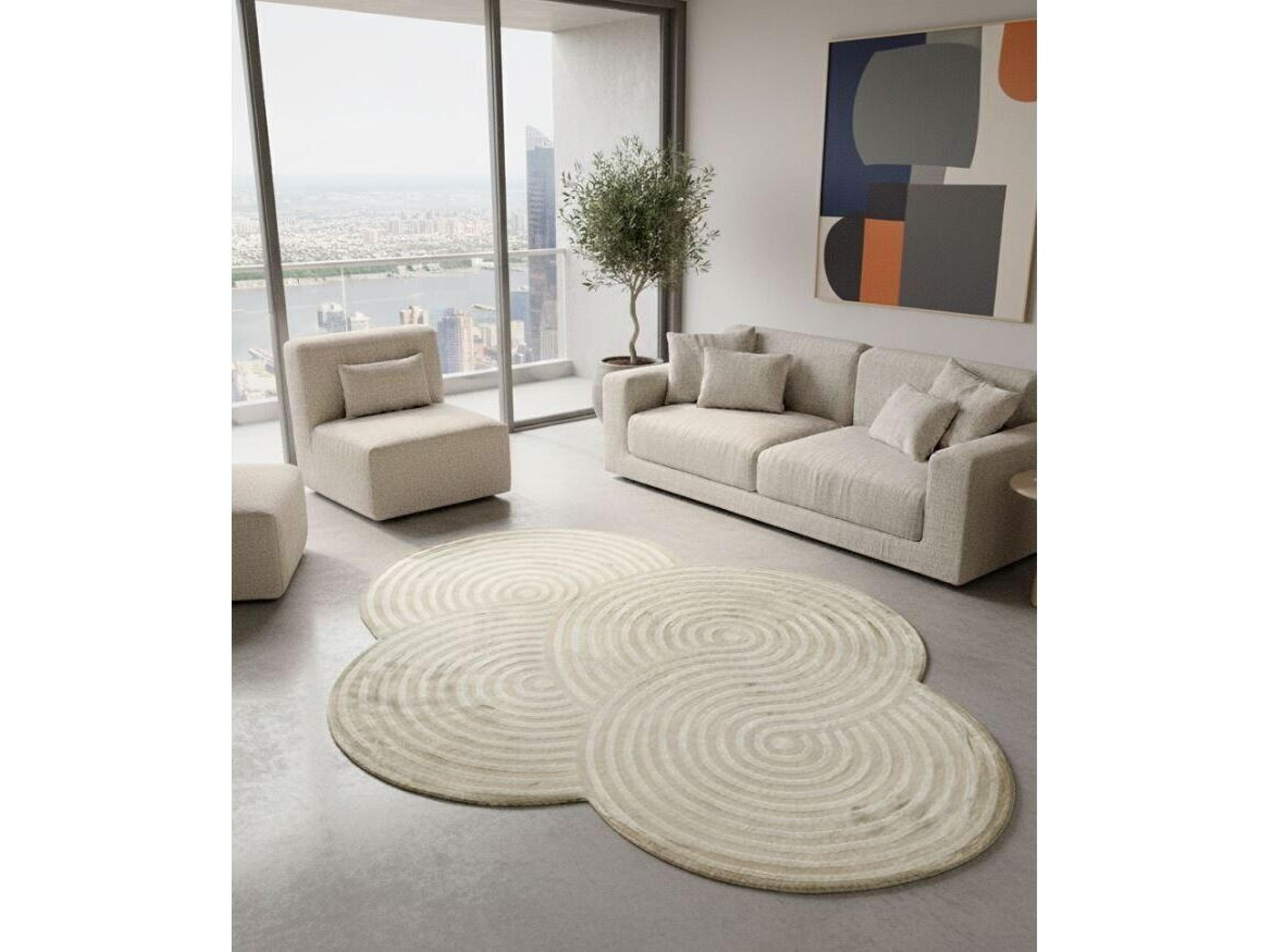 Whiteline Modern Living Collete Geometric Area Rug
