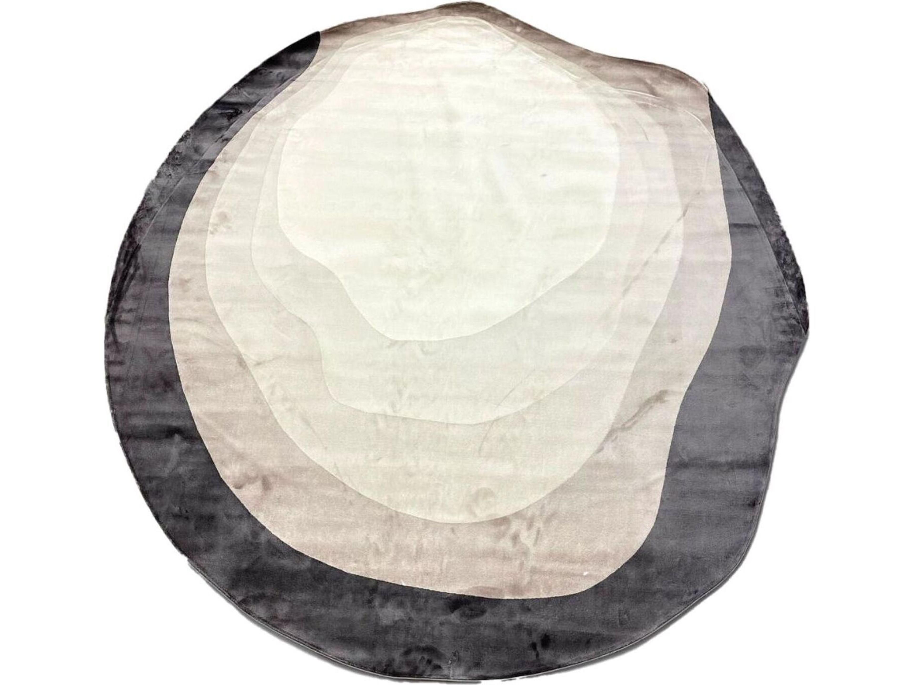 Ysabella Abstract Area Rug