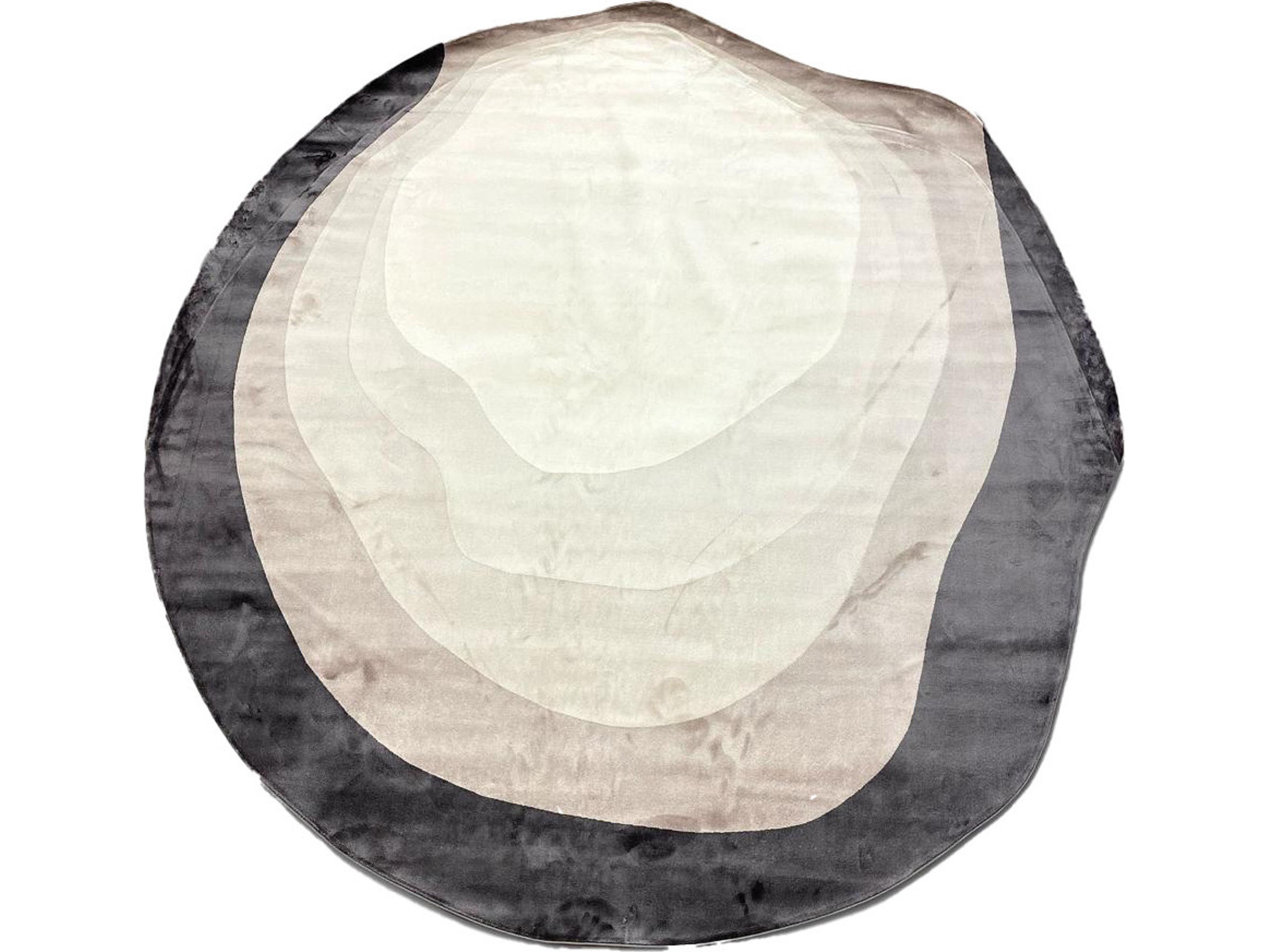 Whiteline Modern Living Ysabella Abstract Area Rug