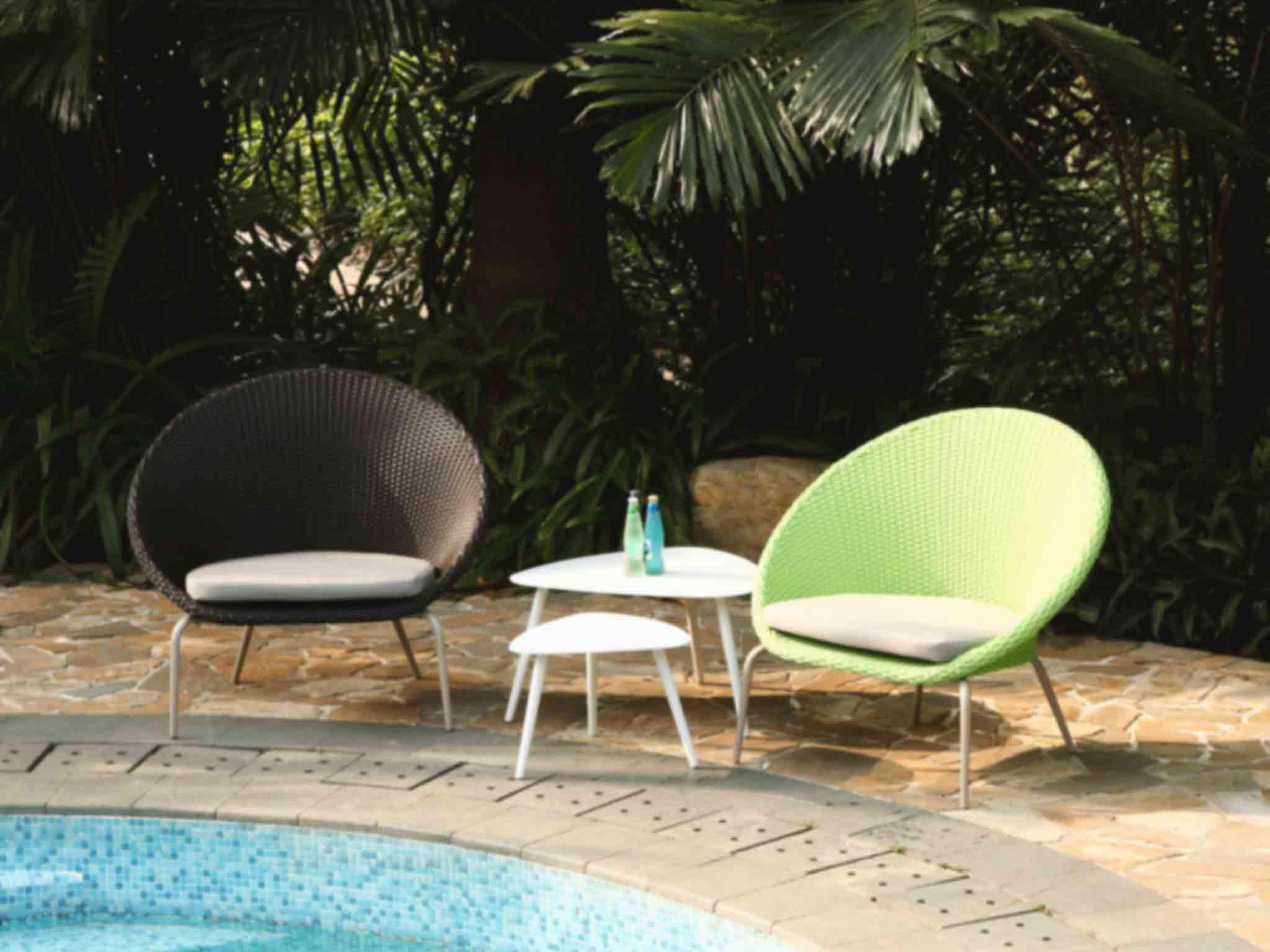 Whiteline Modern Living Outdoor Rowan White Aluminum End Table