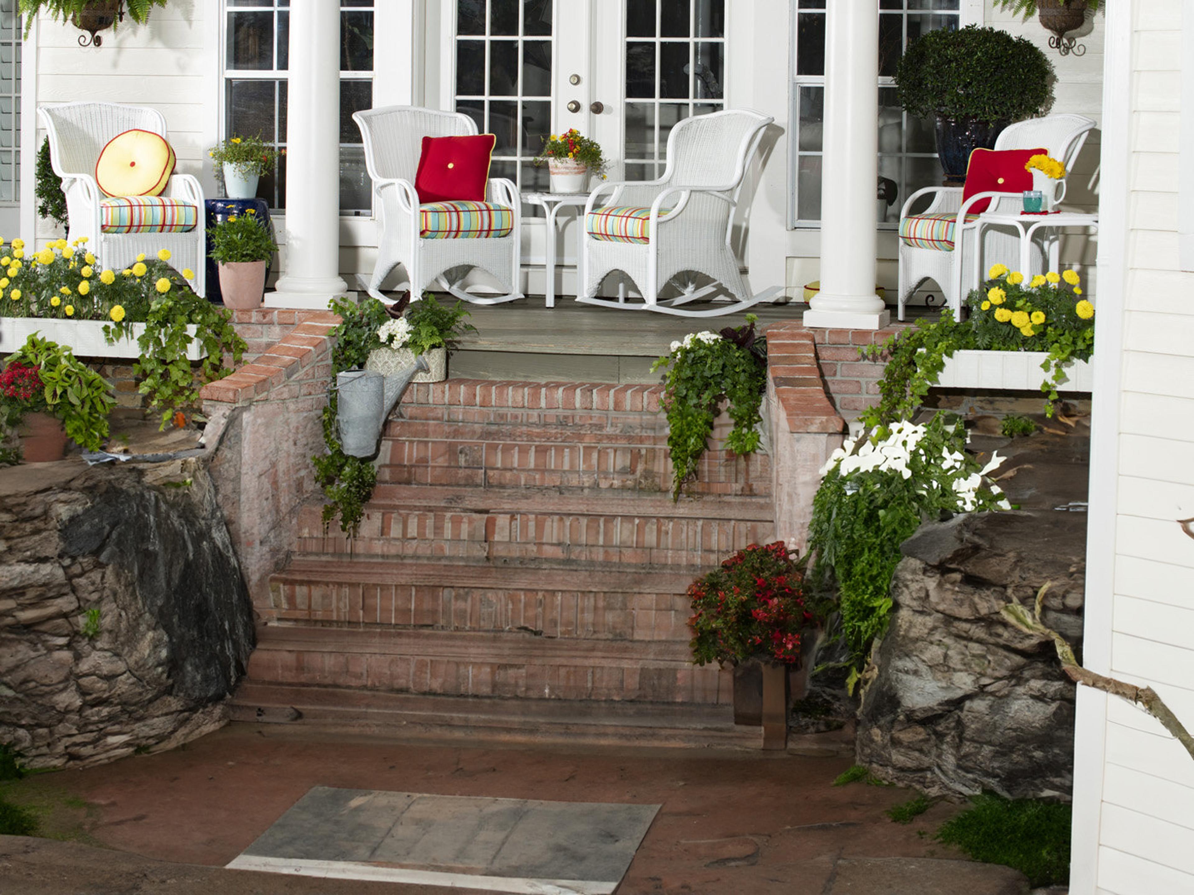 Heirloom Wicker Patio Lounge Set