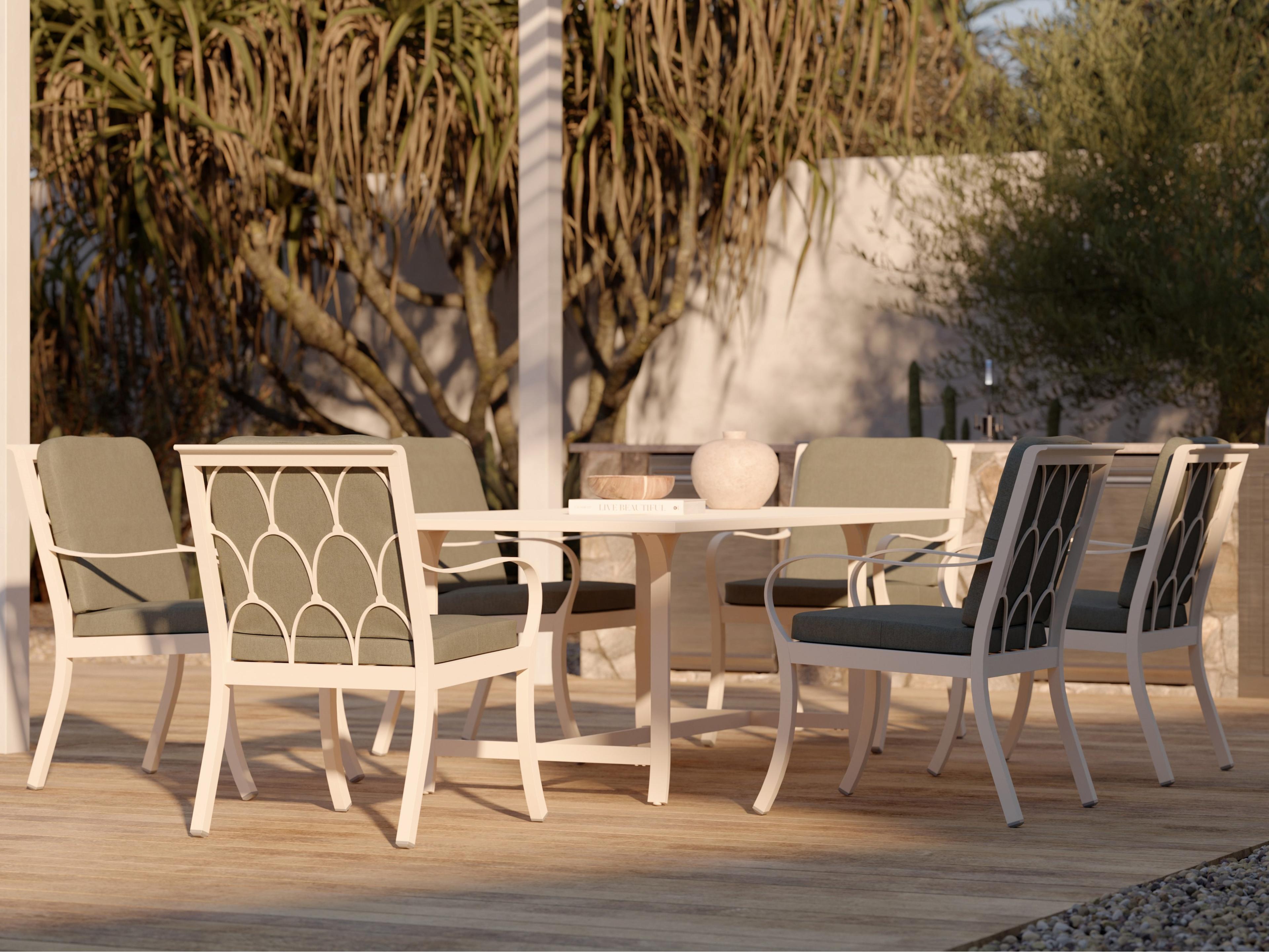 Scala Aluminum Dining Set