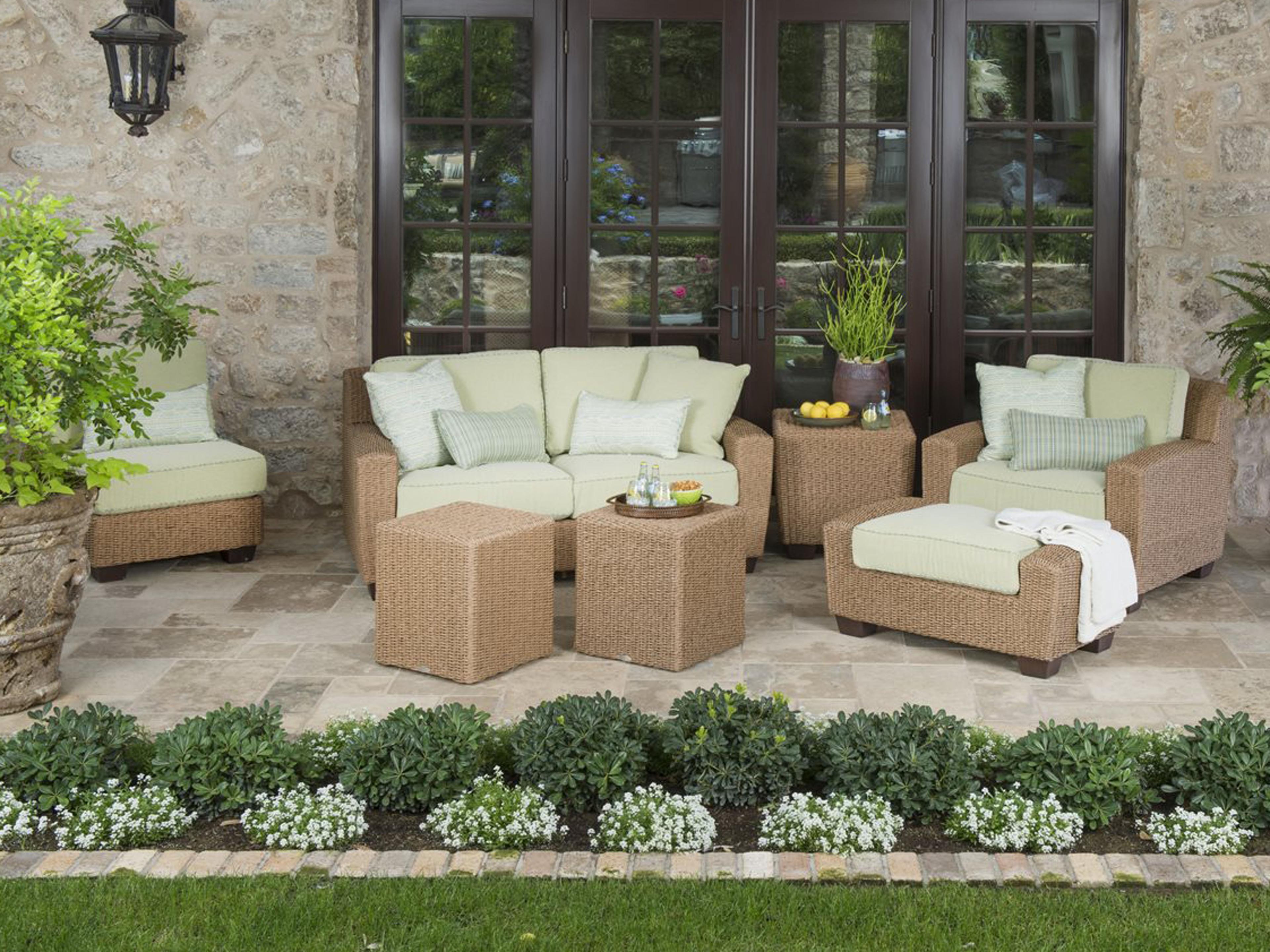 Whitecraft Saddleback Wicker Outdoor Patio Lounge Set