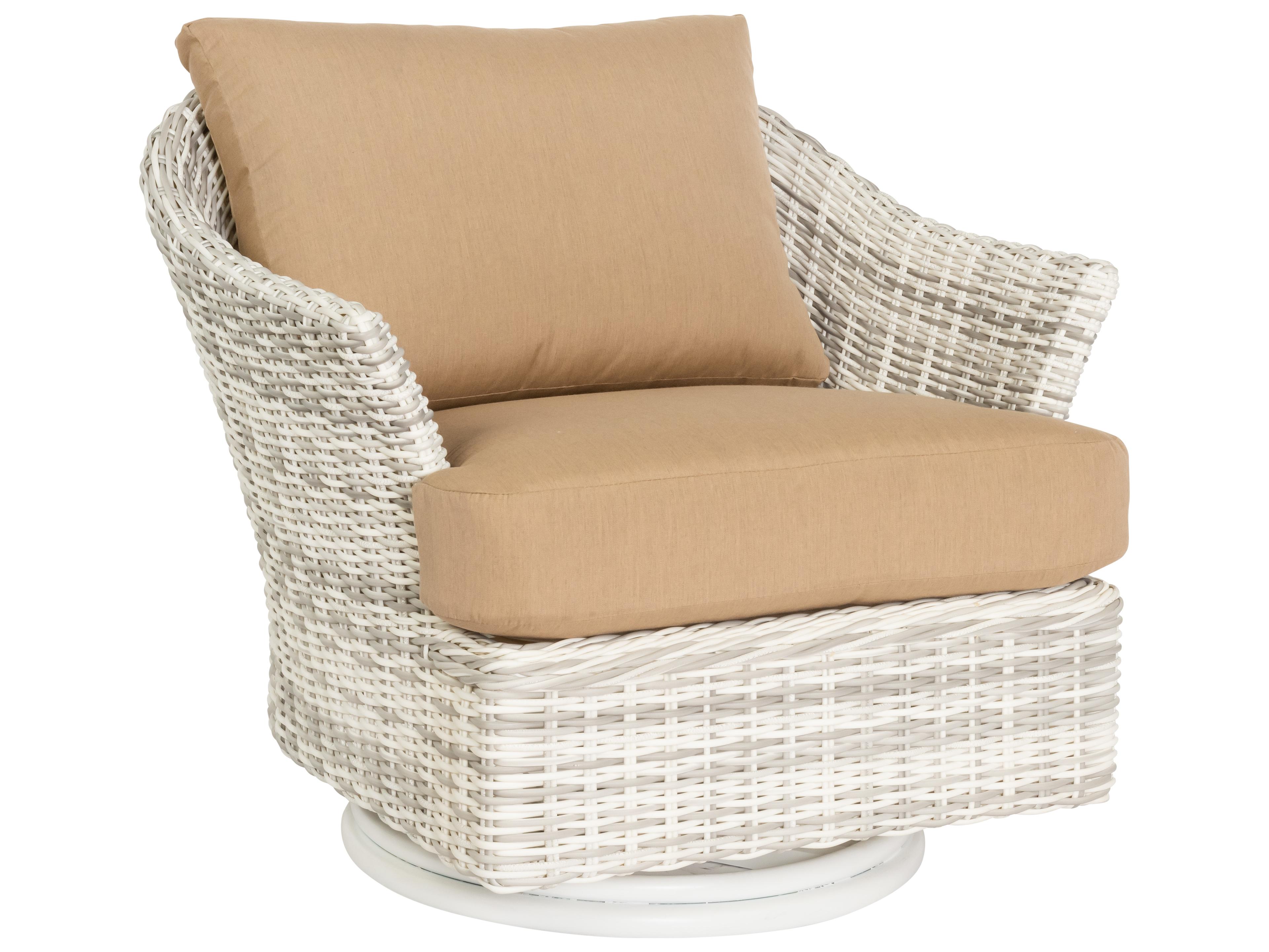 Whitecraft Sonoma Wicker Swivel Patio Lounge Chair