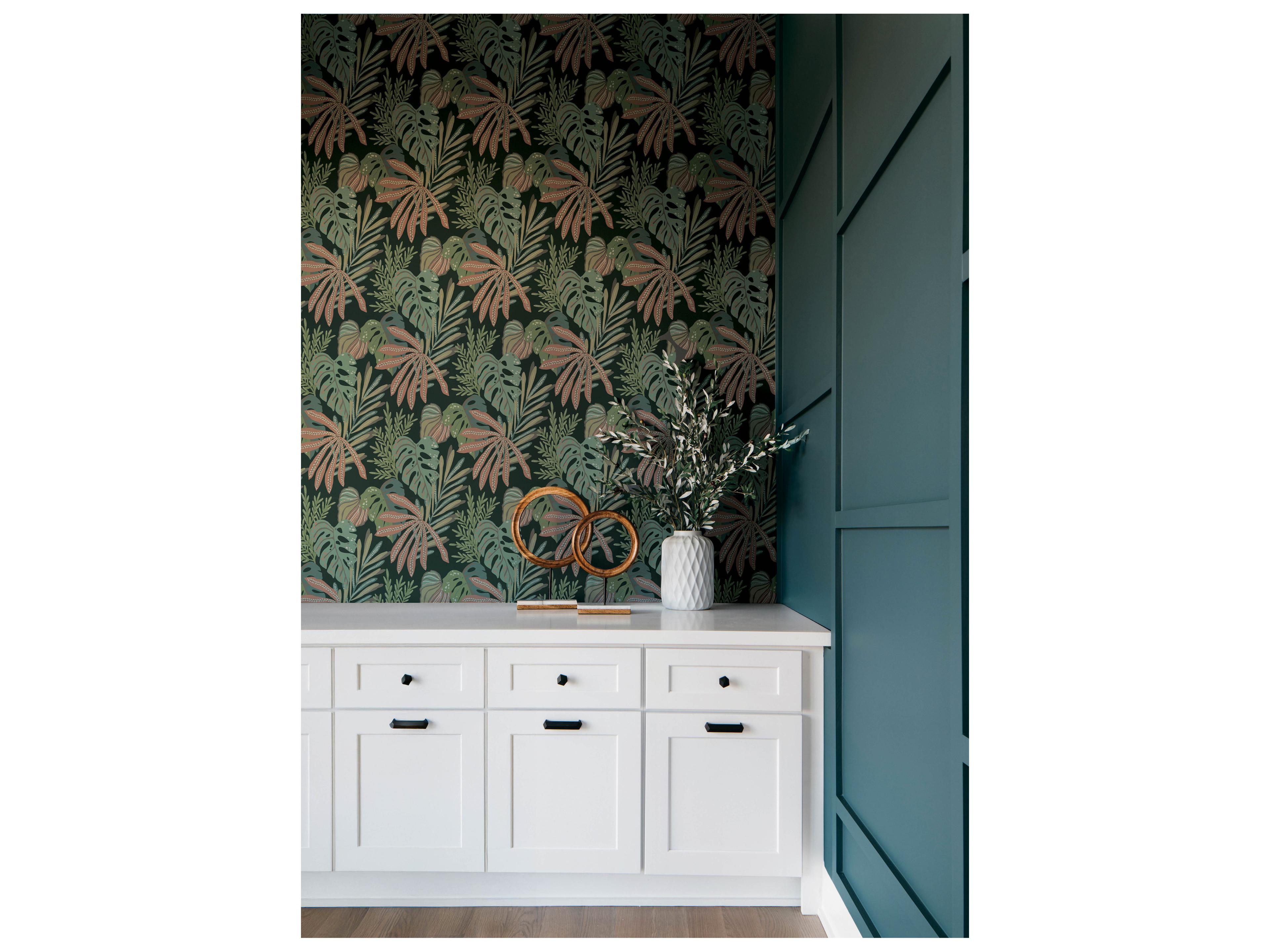 York Wallcoverings Drew & Jonathan Home Fifth Edition Multicolor Tropical Foliage Wallpaper