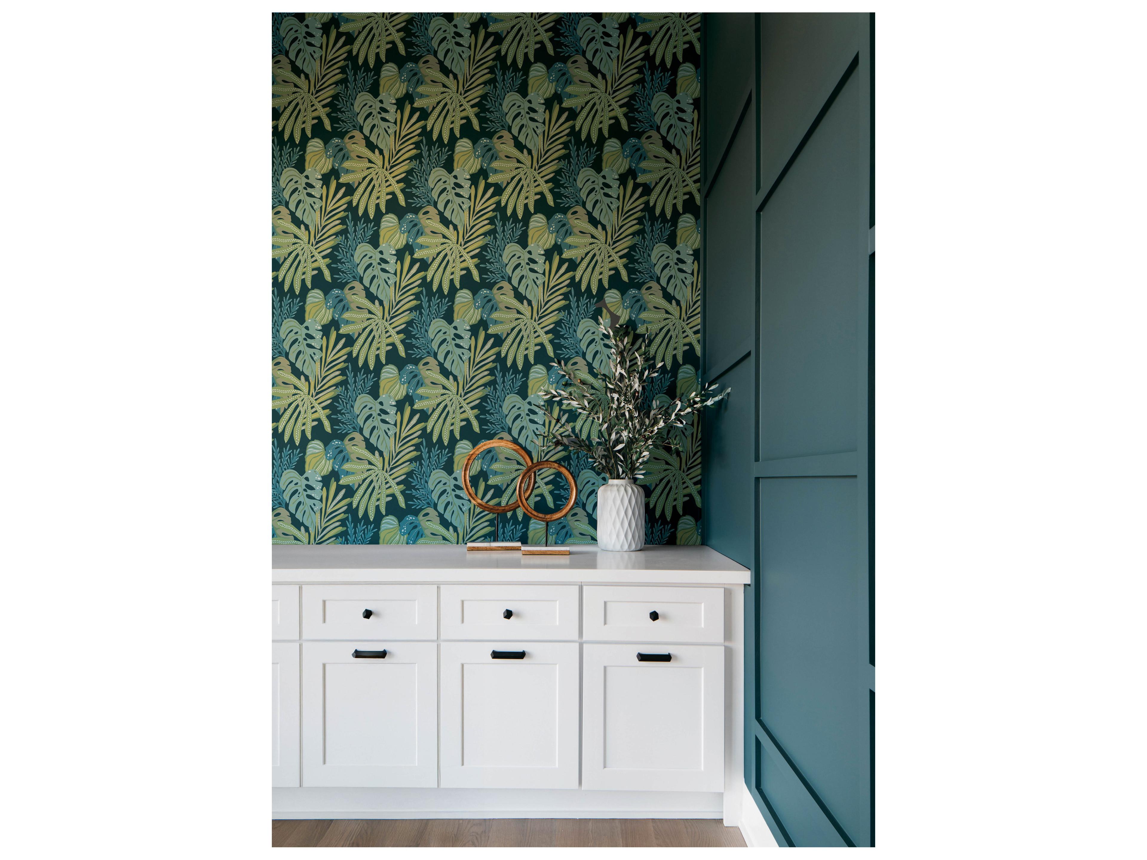 York Wallcoverings Drew & Jonathan Home Fifth Edition Green Tropical Foliage Wallpaper