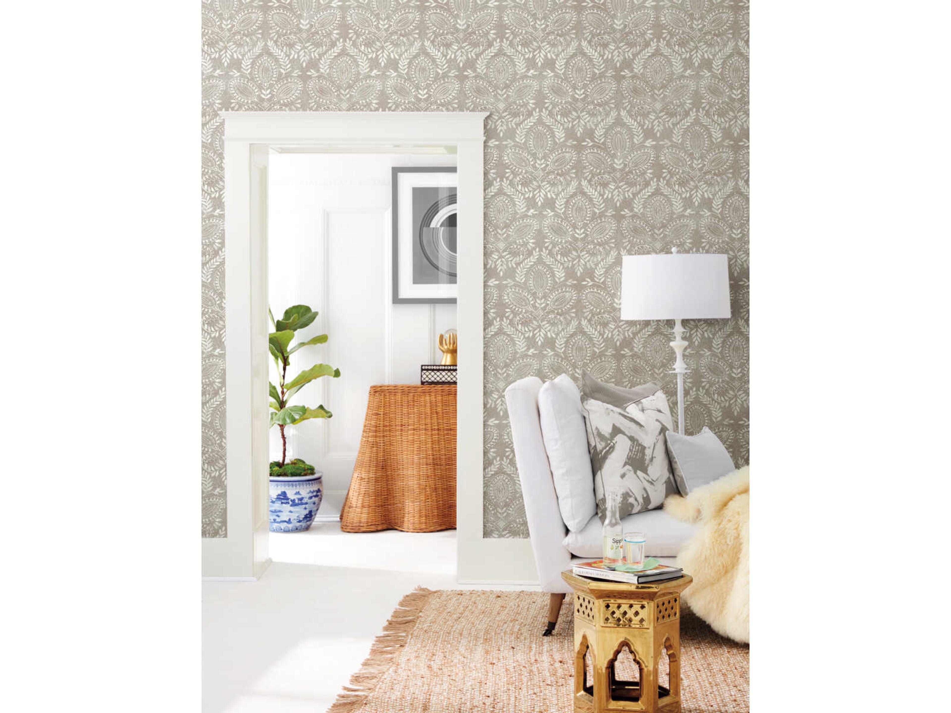 Bohemian Luxe Laurel Damask Non-Woven Wallpaper in Brown