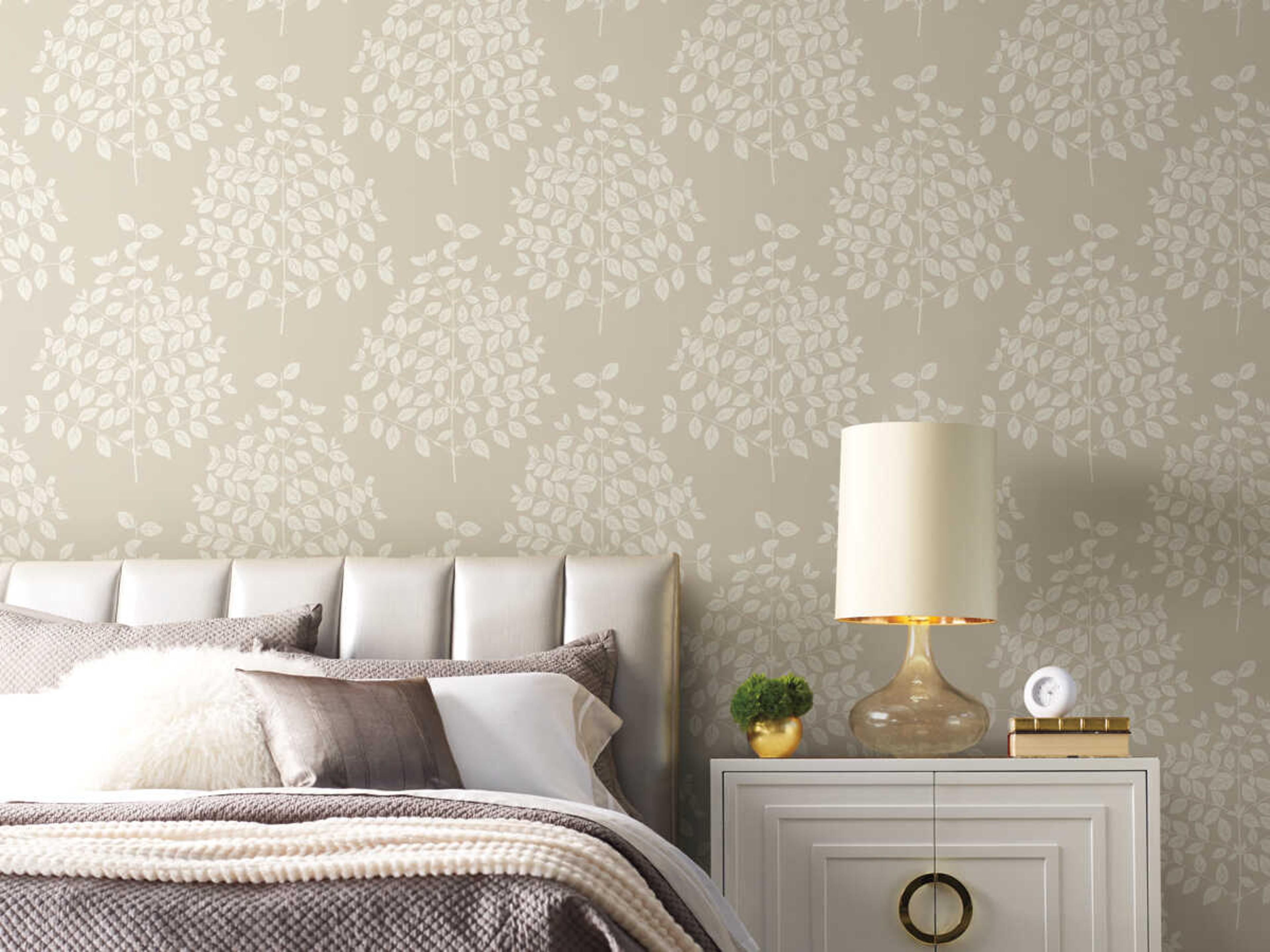 Modern Nature 2nd Edition Pearl Taupe Tender Wallpaper