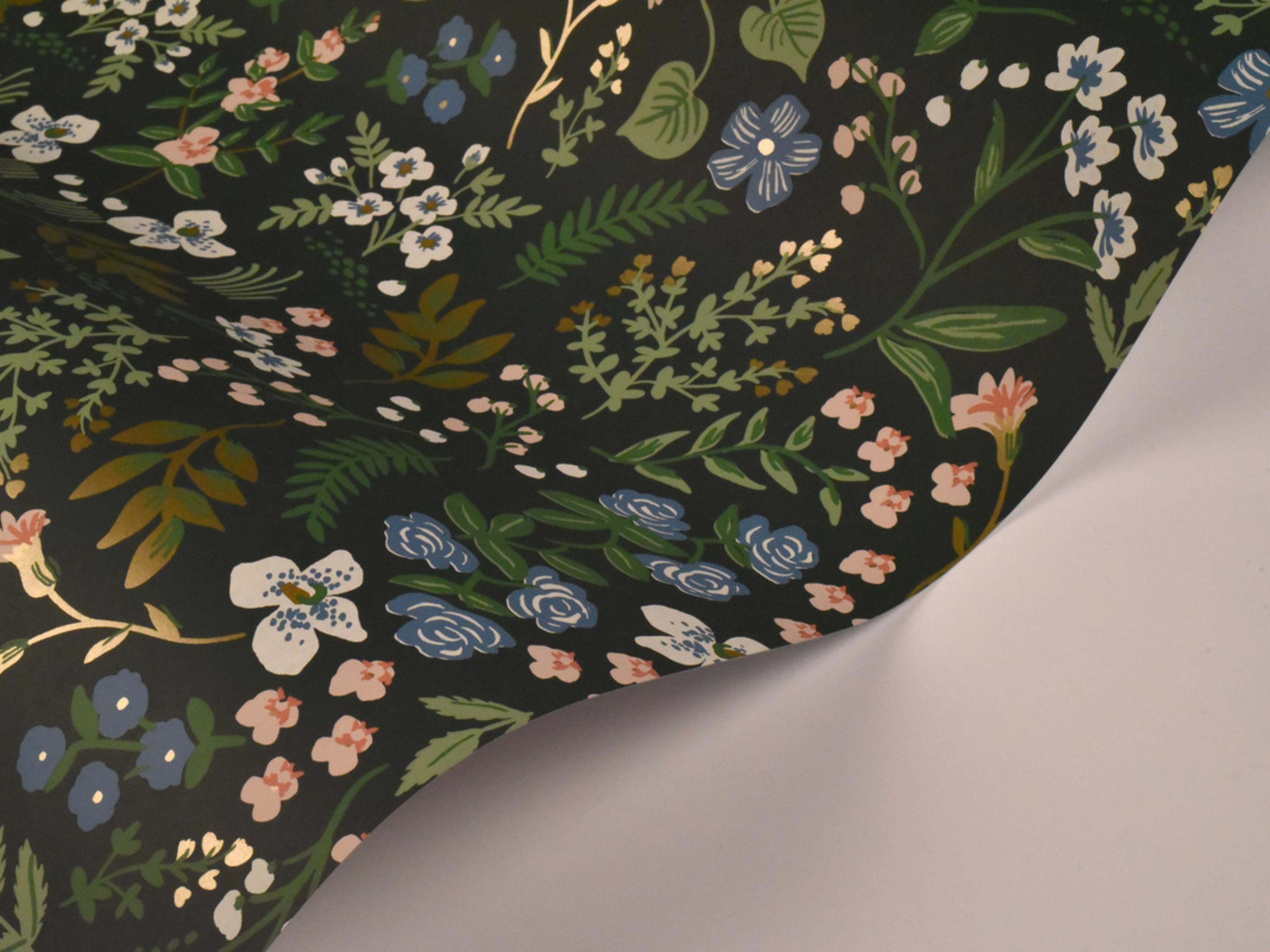 York Wallcoverings Hunter Green Wildwood Wallpaper