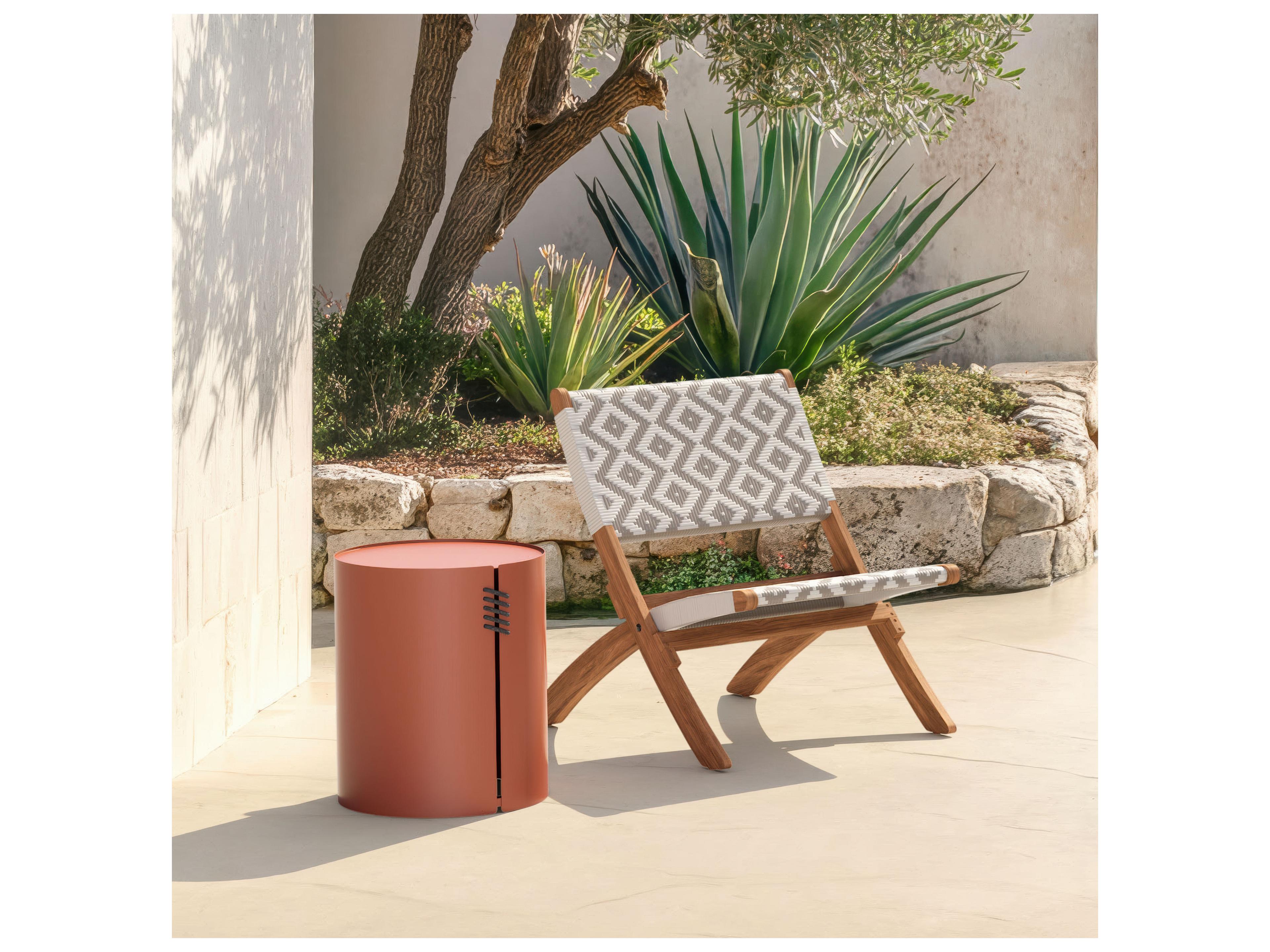 Zuo Outdoor Bayu Brown Aluminum Round End Table